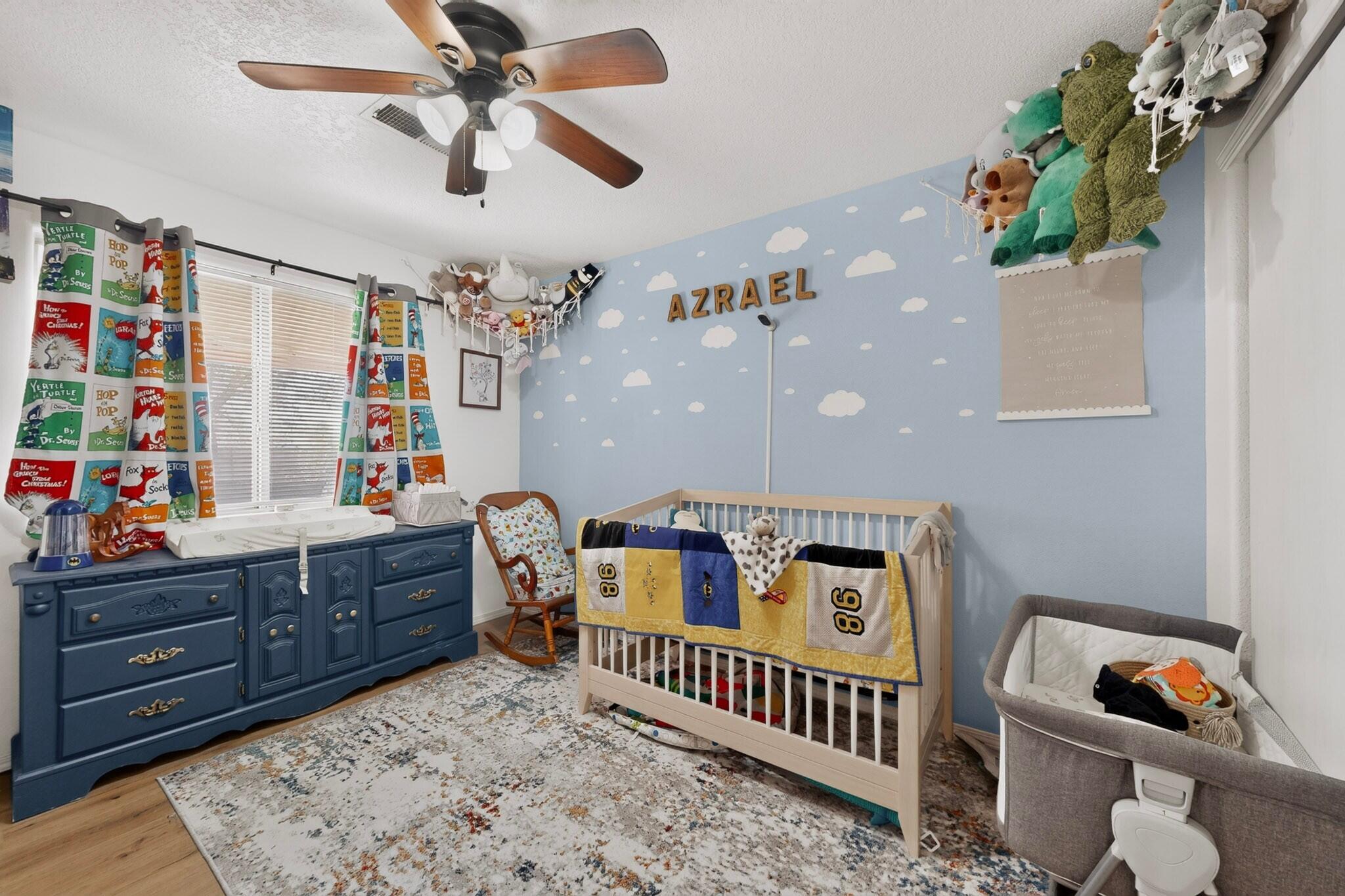 Photo 11 — 819 Corel Drive SW