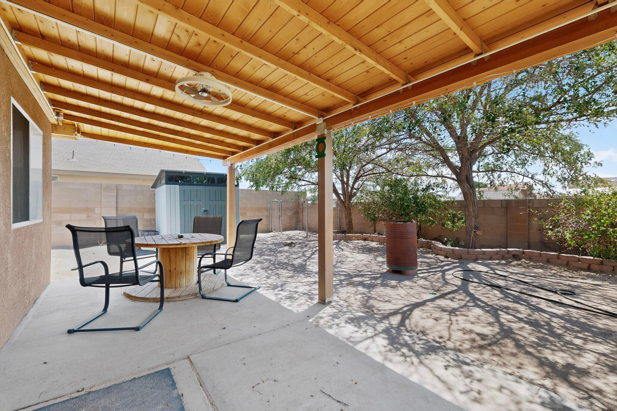 Photo 17 — 819 Corel Drive SW