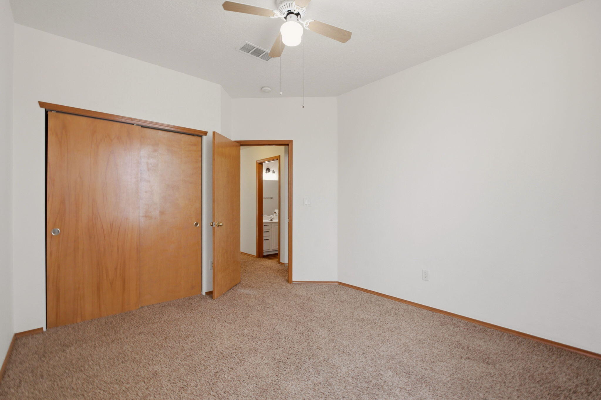 Photo 11 — 3217 Renaissance Drive SE