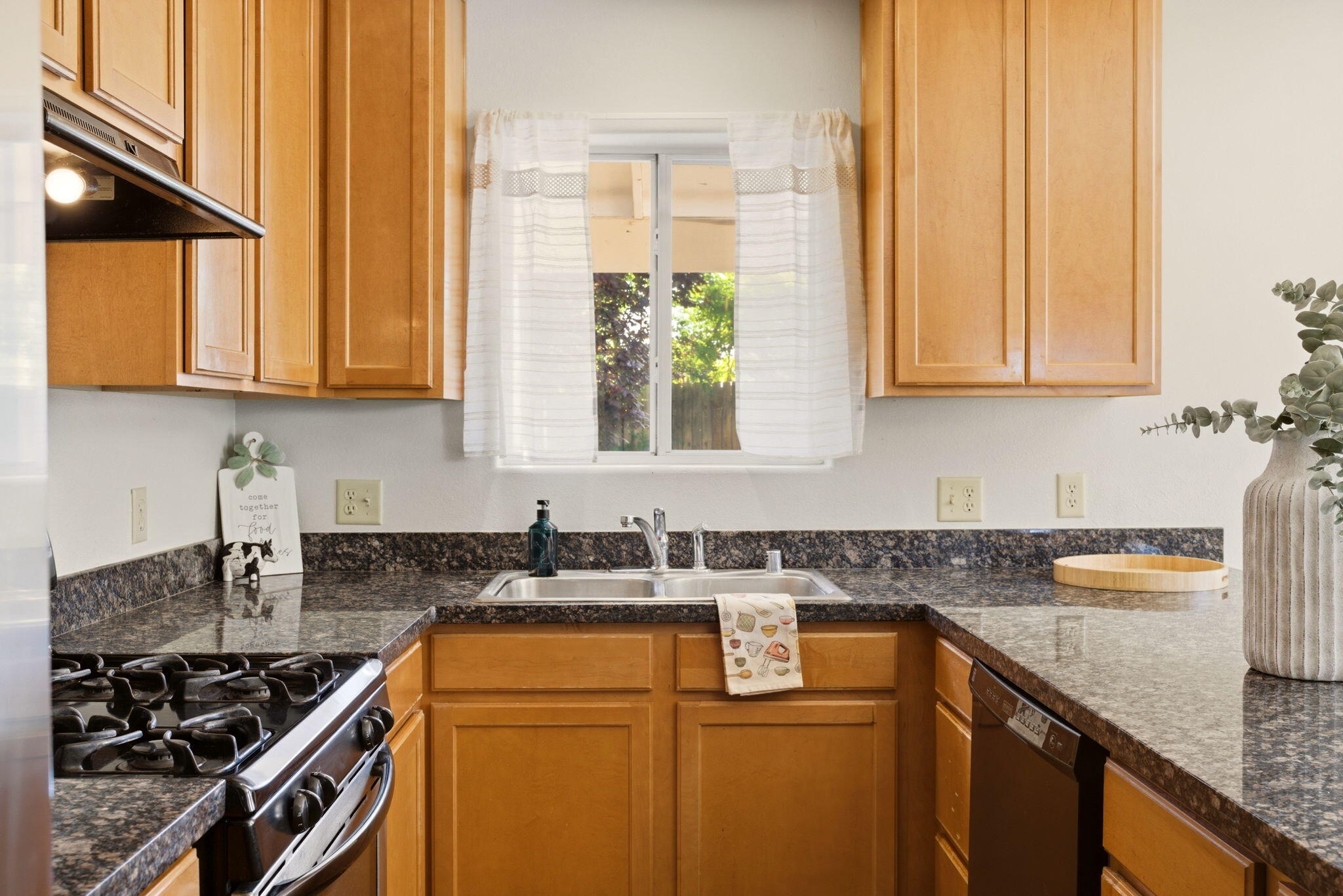 Photo 14 — 1235 8th Street NW B