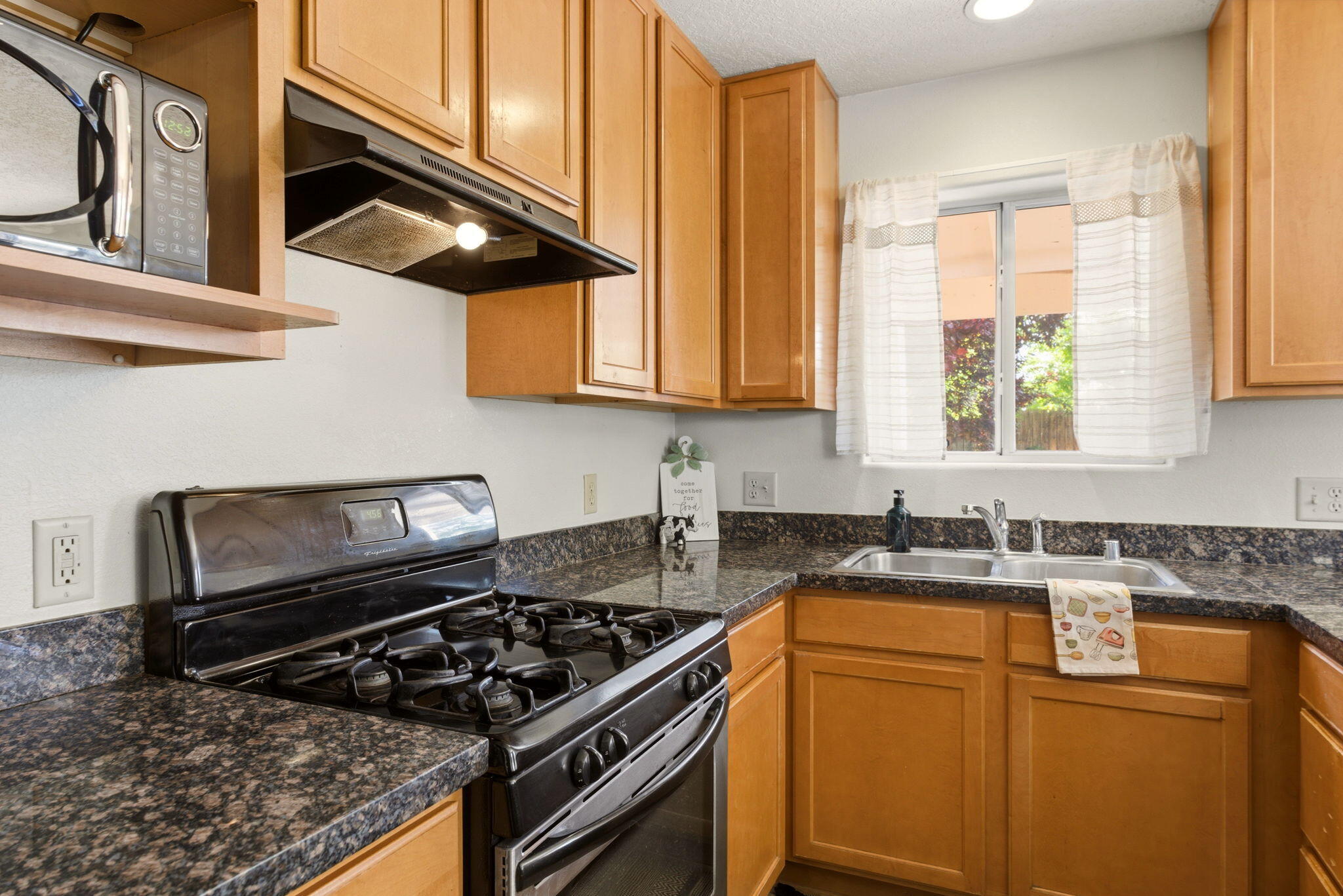 Photo 15 — 1235 8th Street NW B