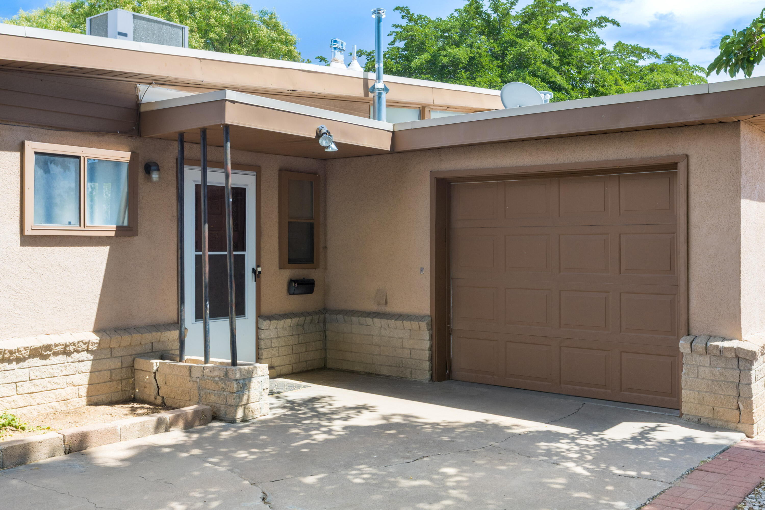 Photo 16 — 10528 Princess Jeanne Avenue NE