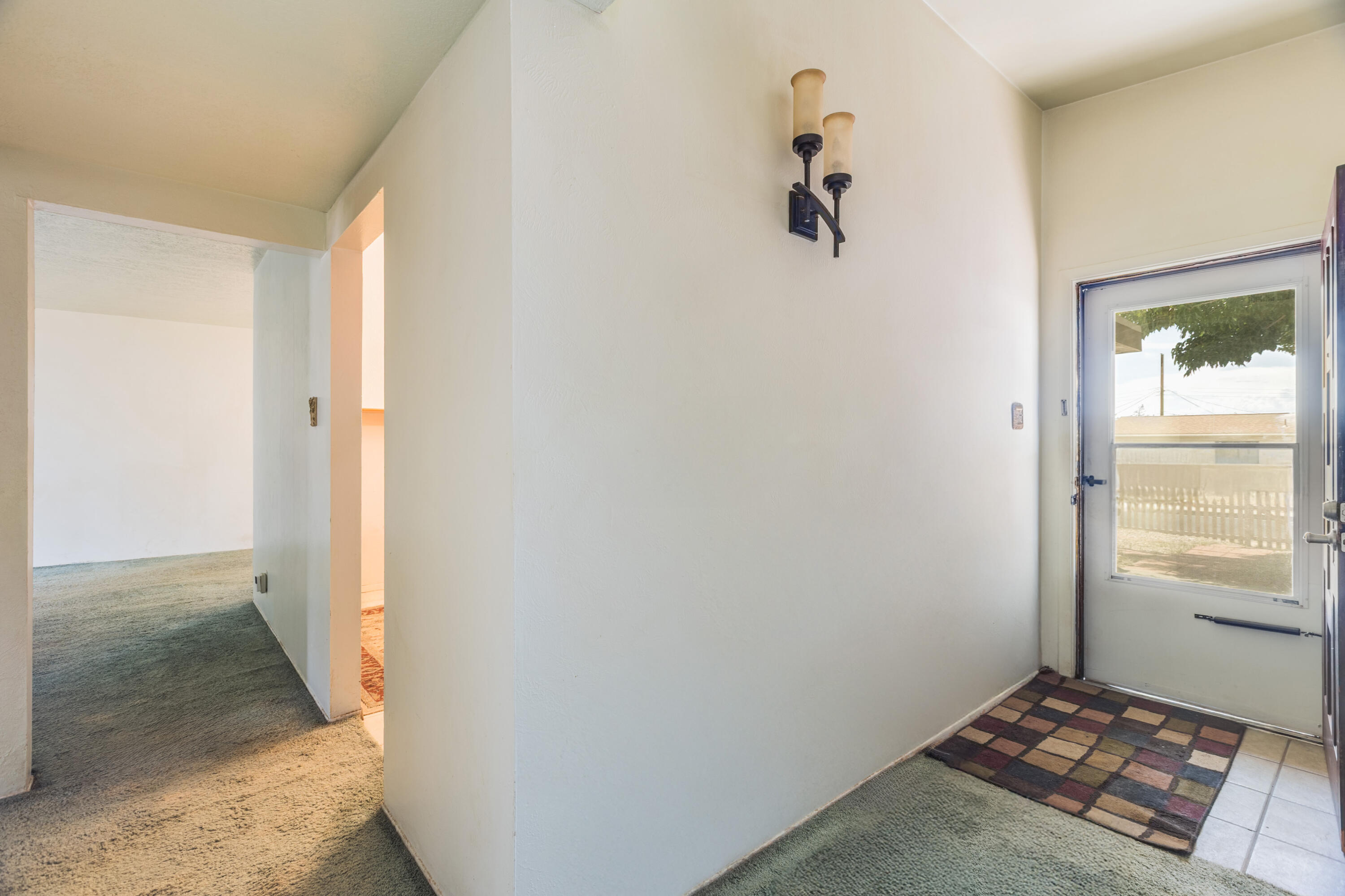 Photo 18 — 10528 Princess Jeanne Avenue NE