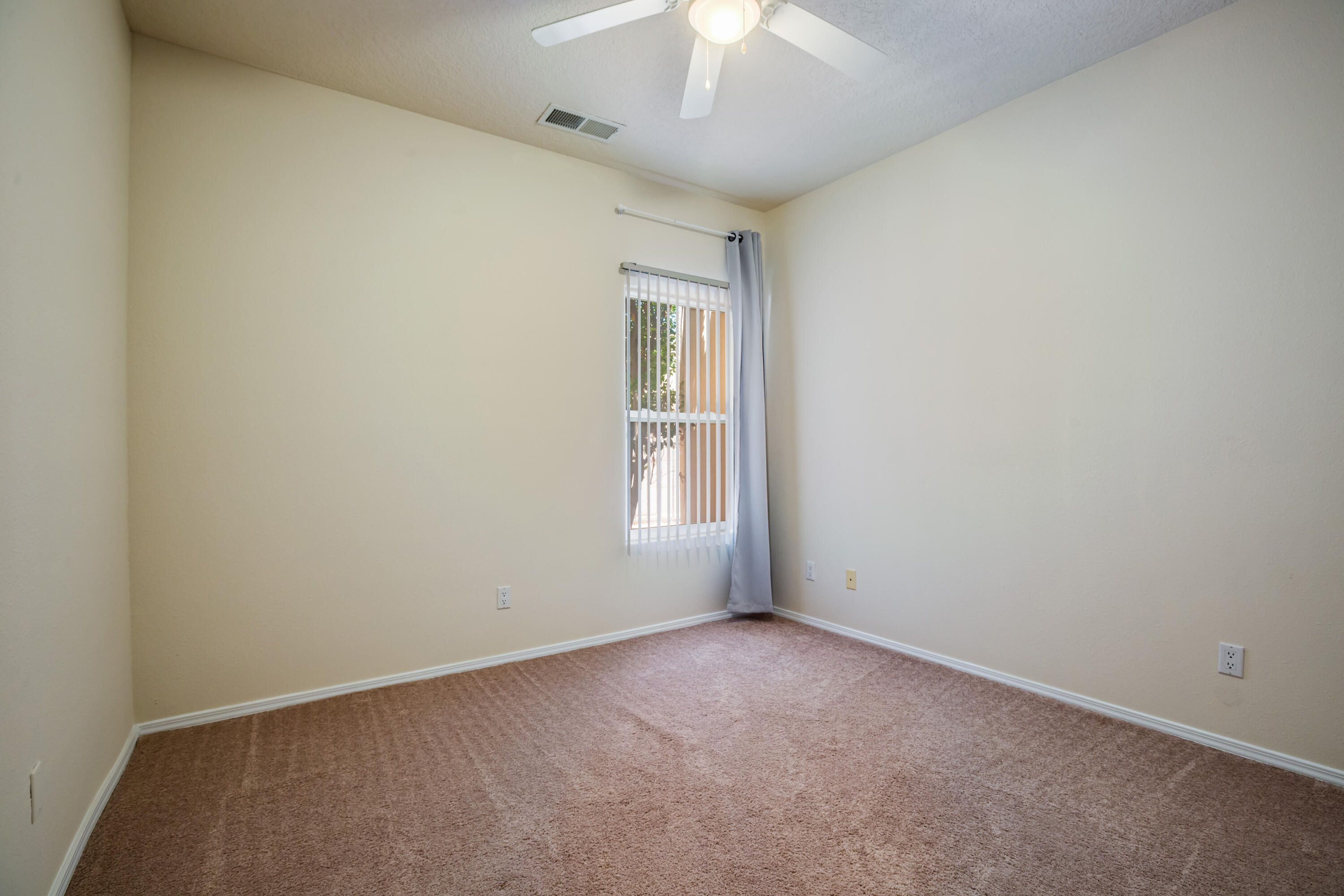 Photo 17 — 4621 Albany Court NW