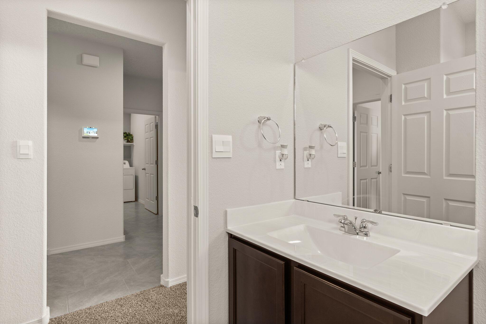 Photo 11 — 1503 Las Colinas Road NW