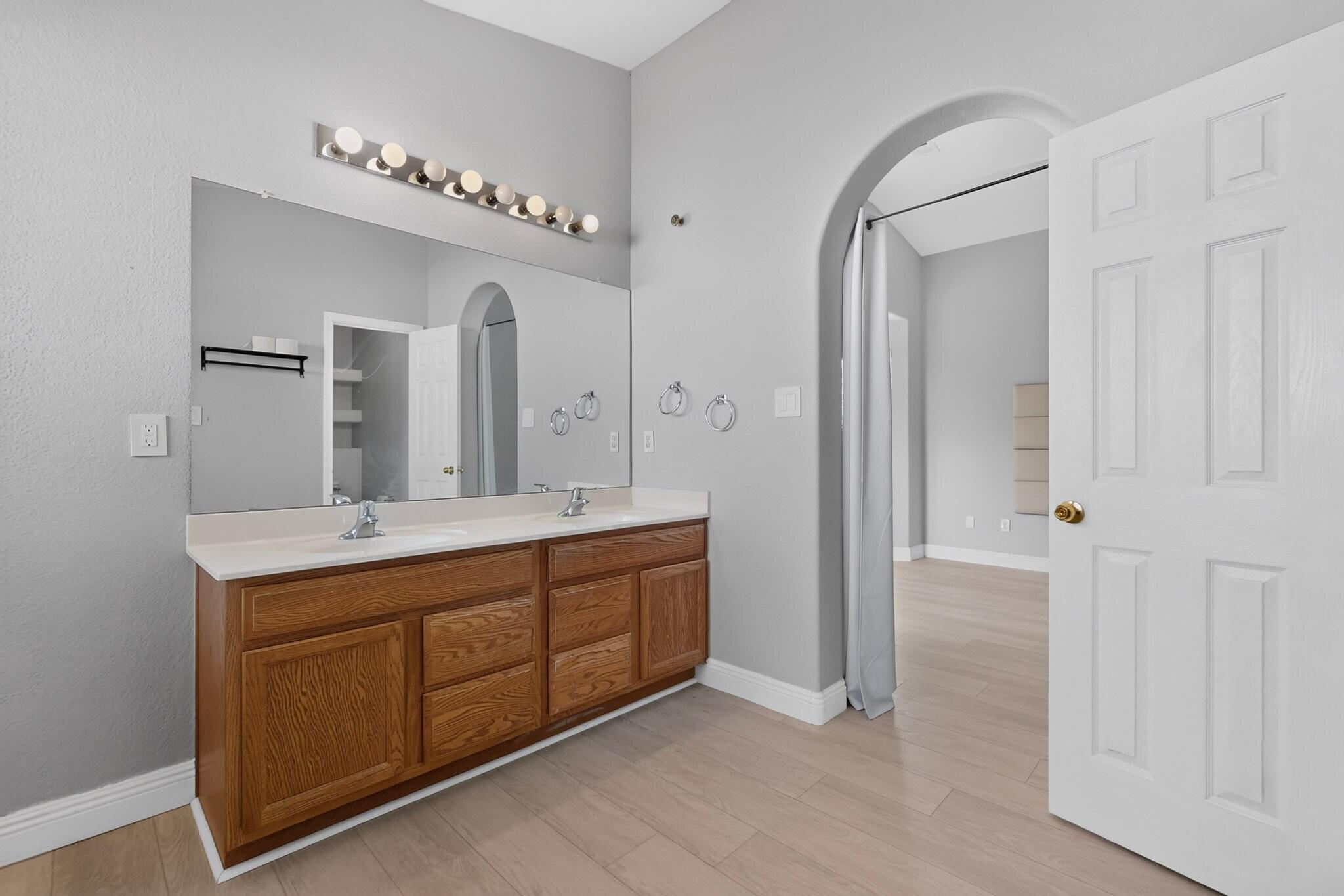Photo 18 — 3727 Oasis Springs Road NE