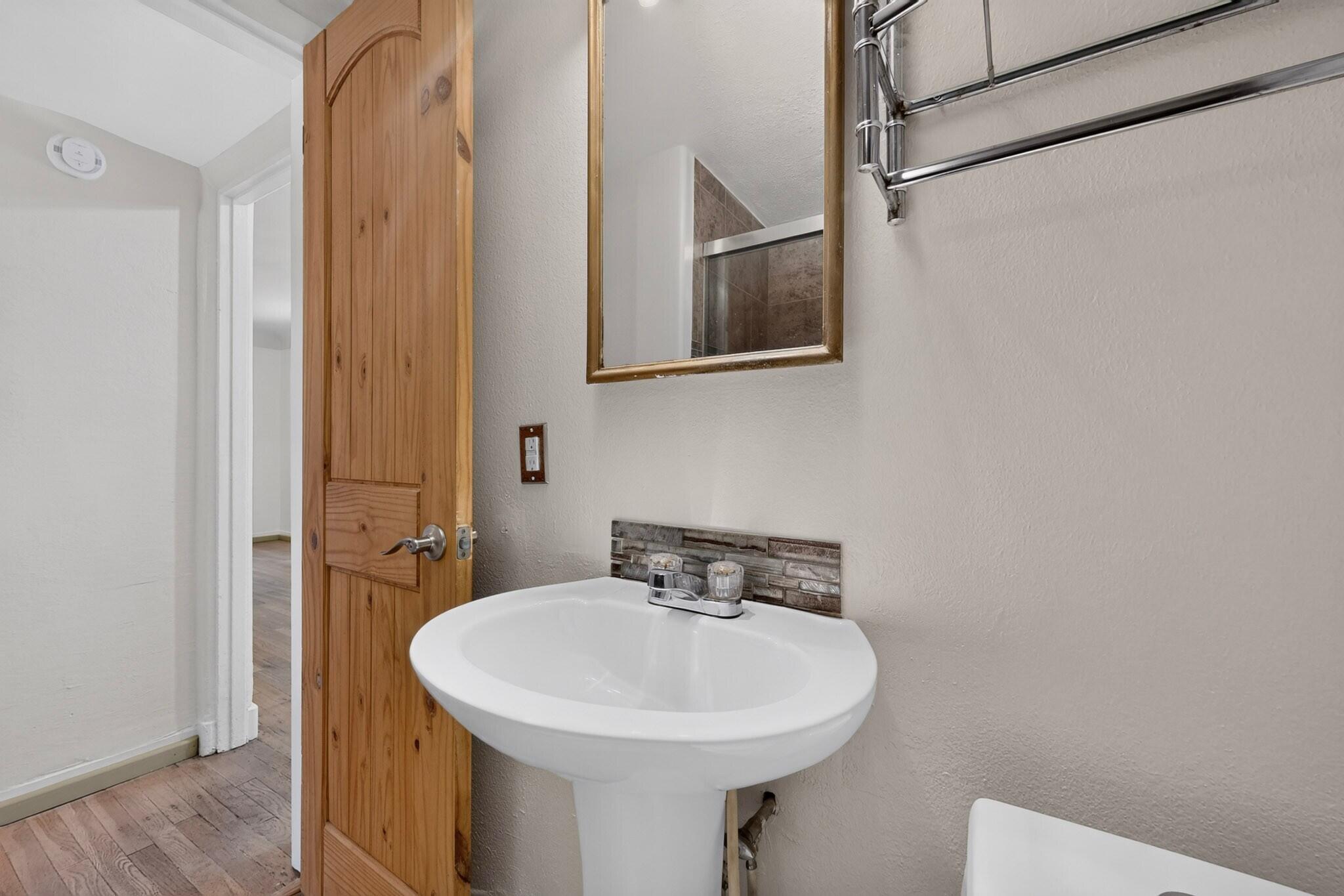 Photo 18 — 1210 Forrester Street NW