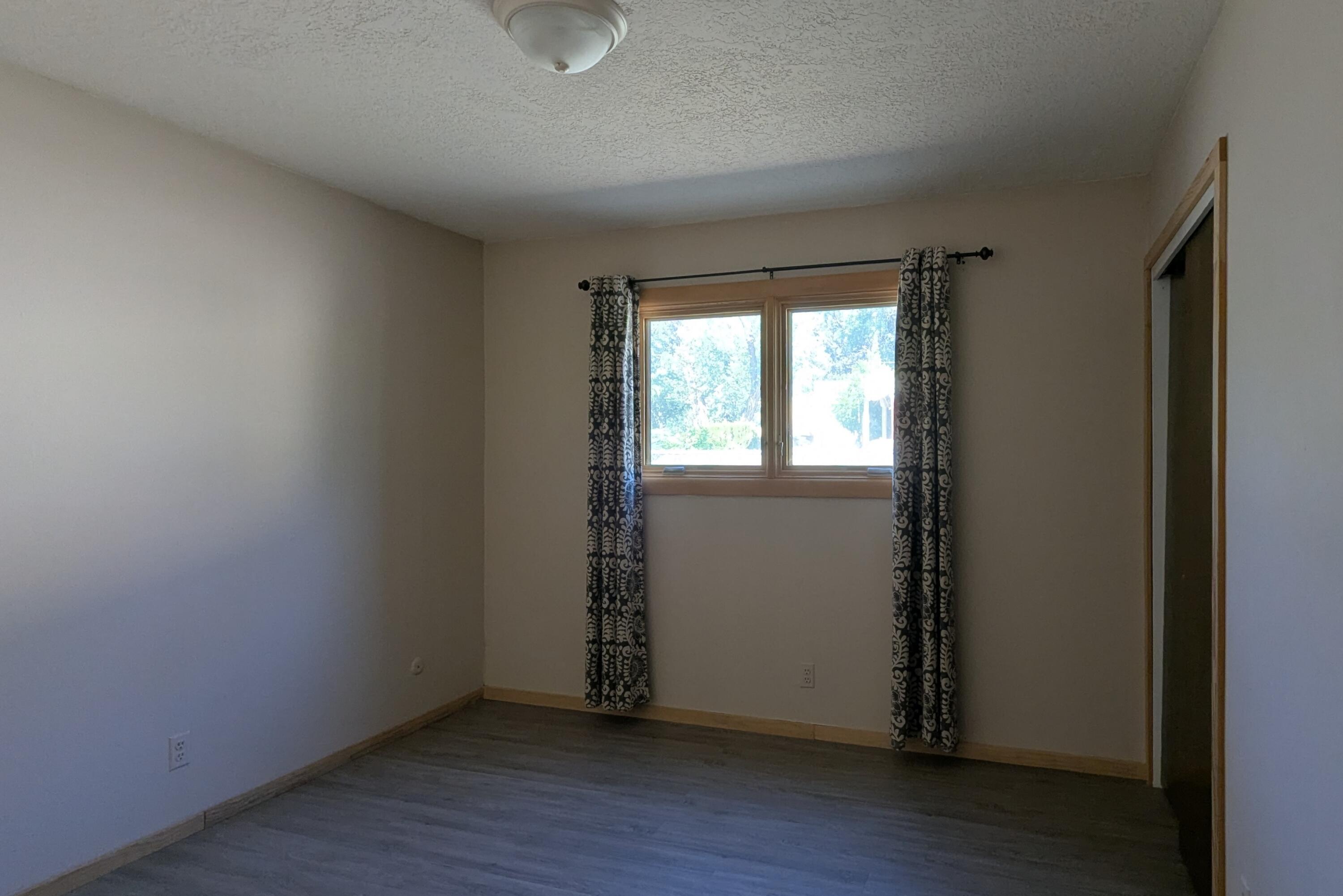Photo 3 — 22 Garden Park Circle NW