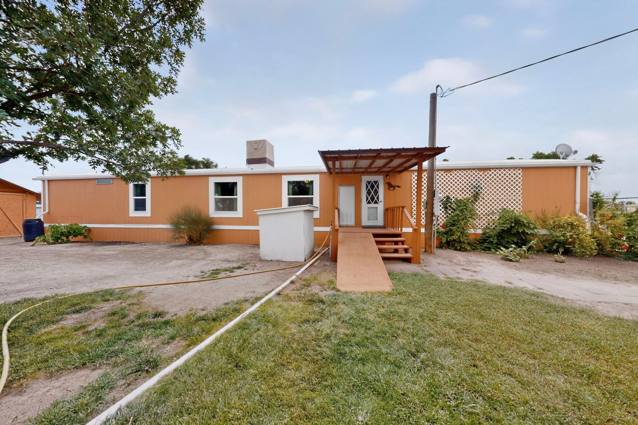 8 Kimberling Drive, Los Lunas, NM 87031