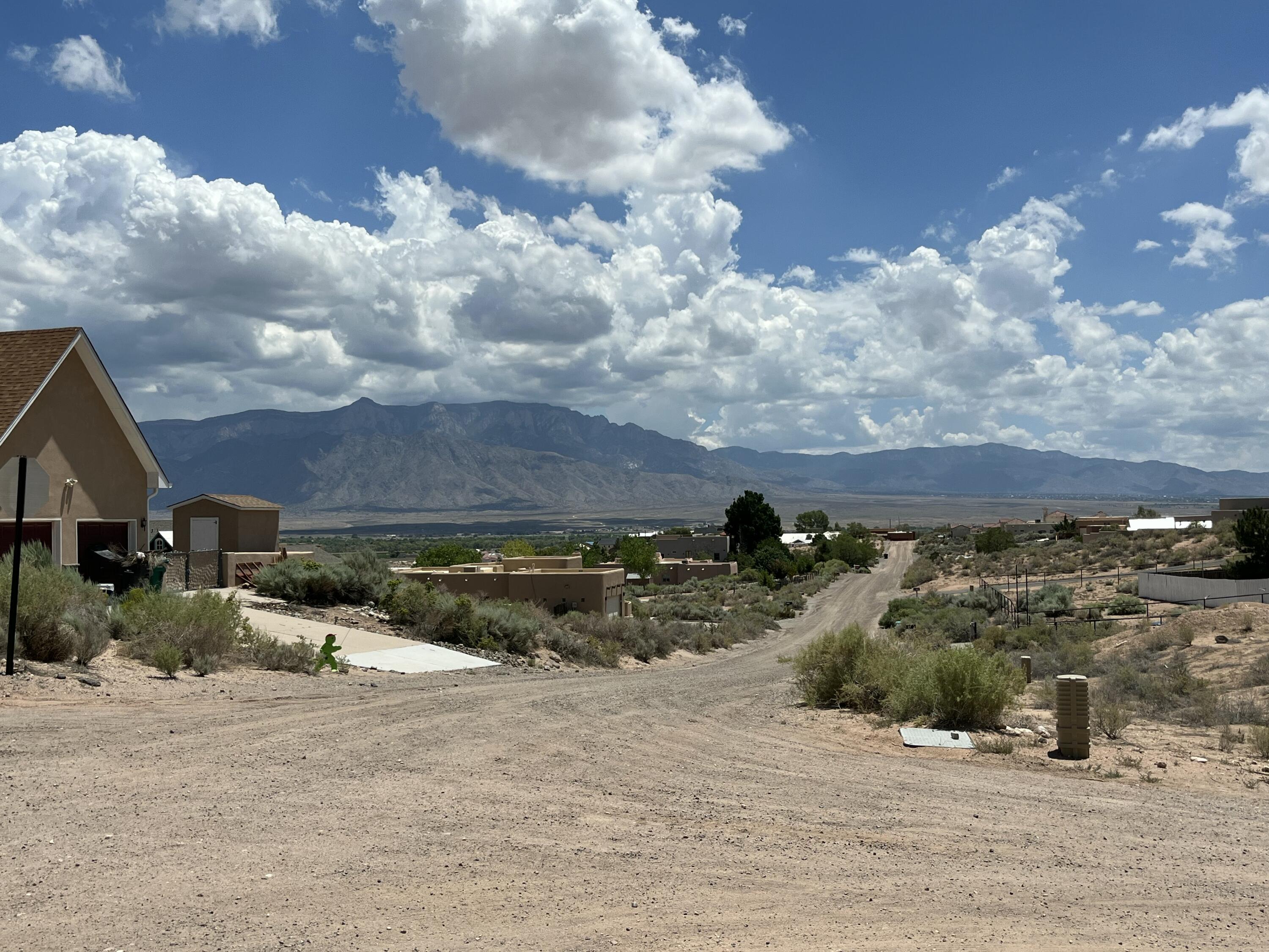 Photo 8 — 5424 Vera Cruz Road NE