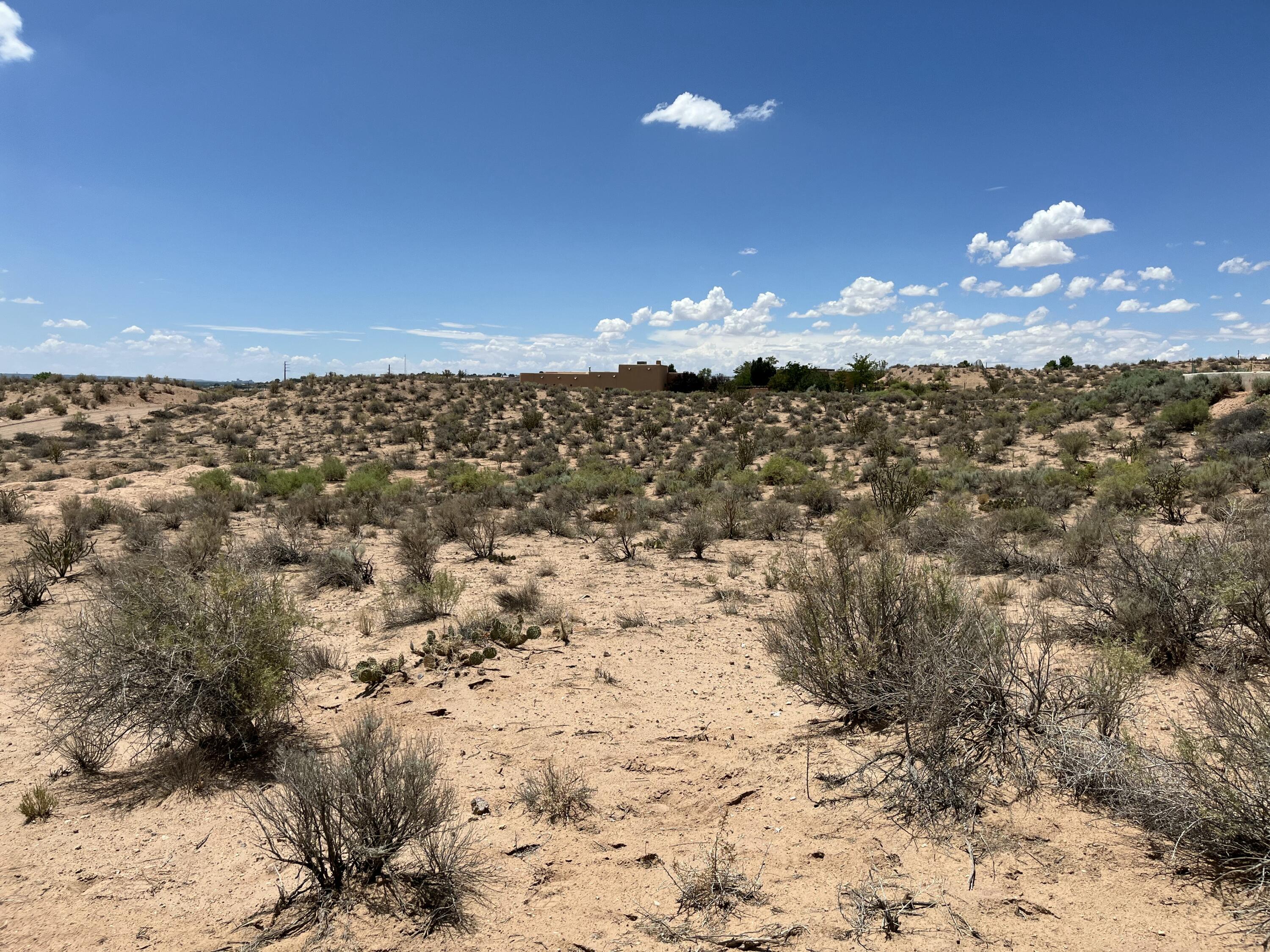 Photo 11 — 5424 Vera Cruz Road NE