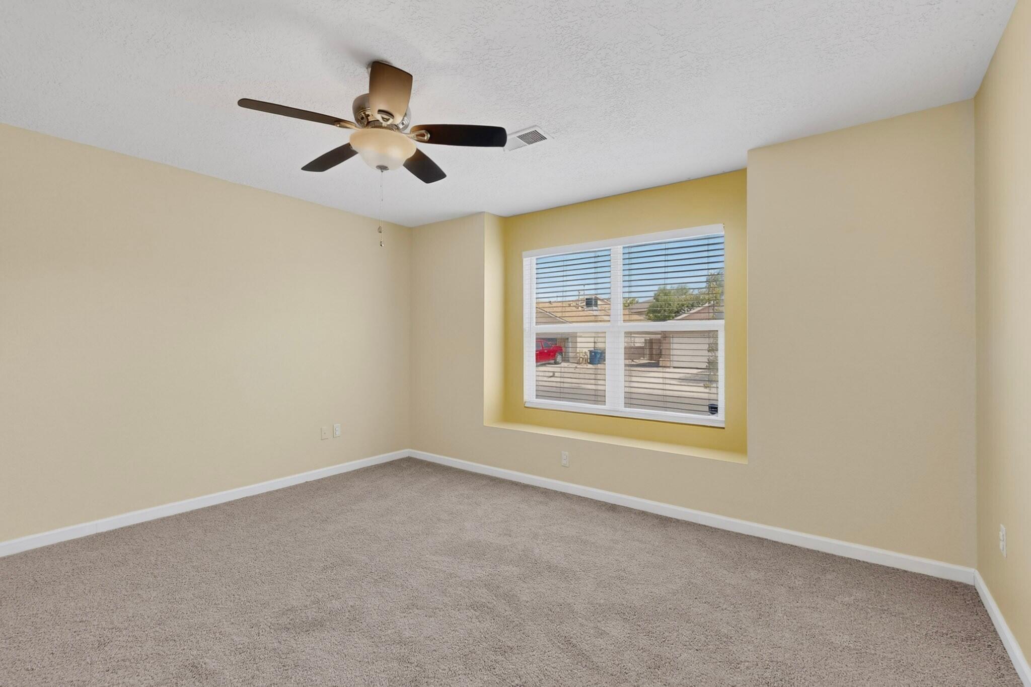 Photo 3 — 6128 Hemlock Avenue NW