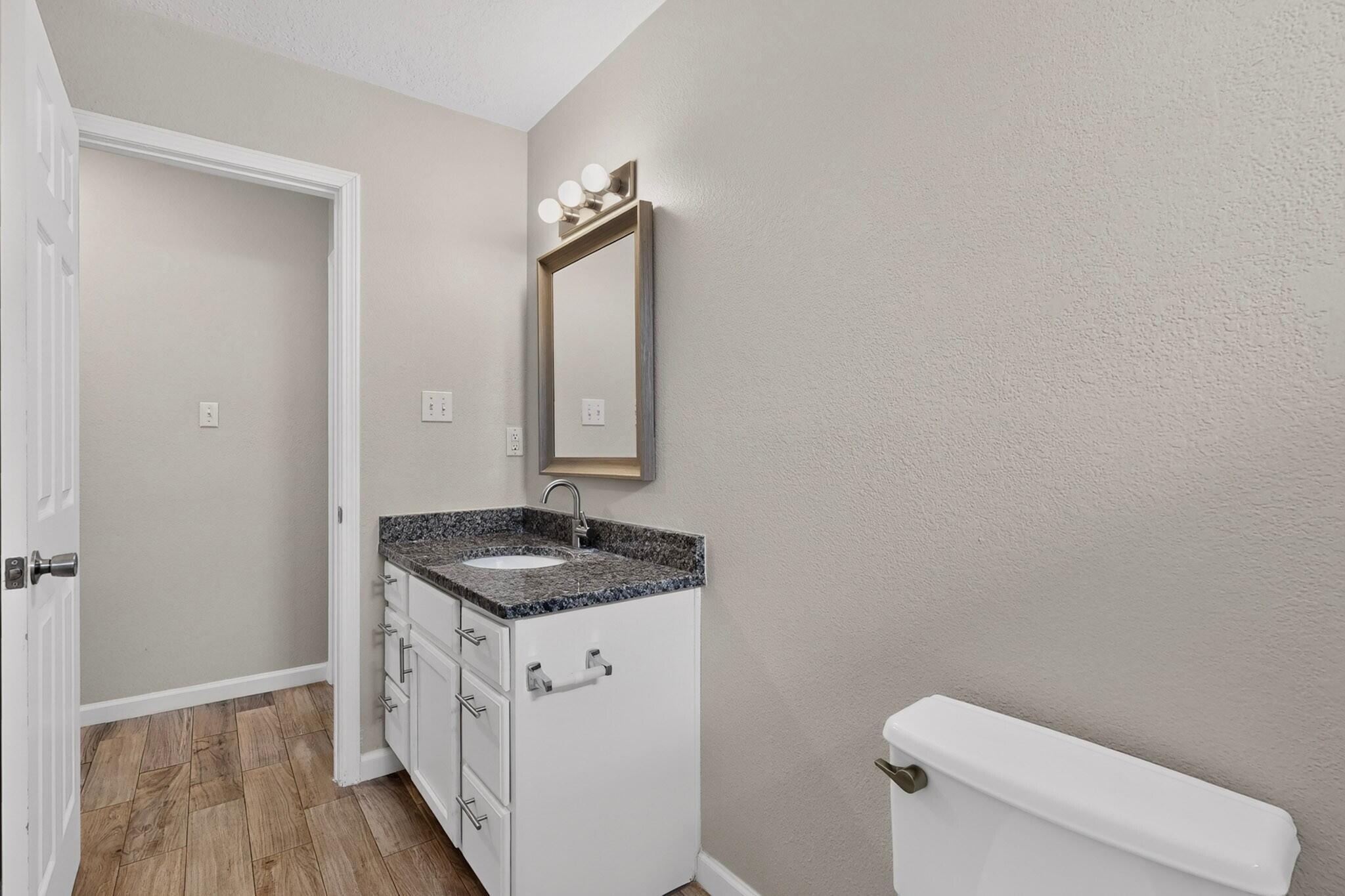 Photo 6 — 6128 Hemlock Avenue NW