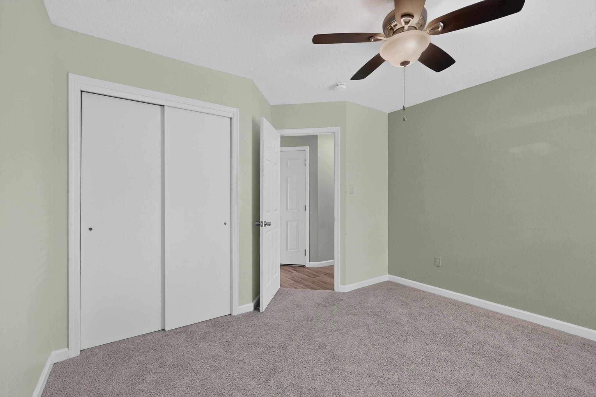 Photo 8 — 6128 Hemlock Avenue NW