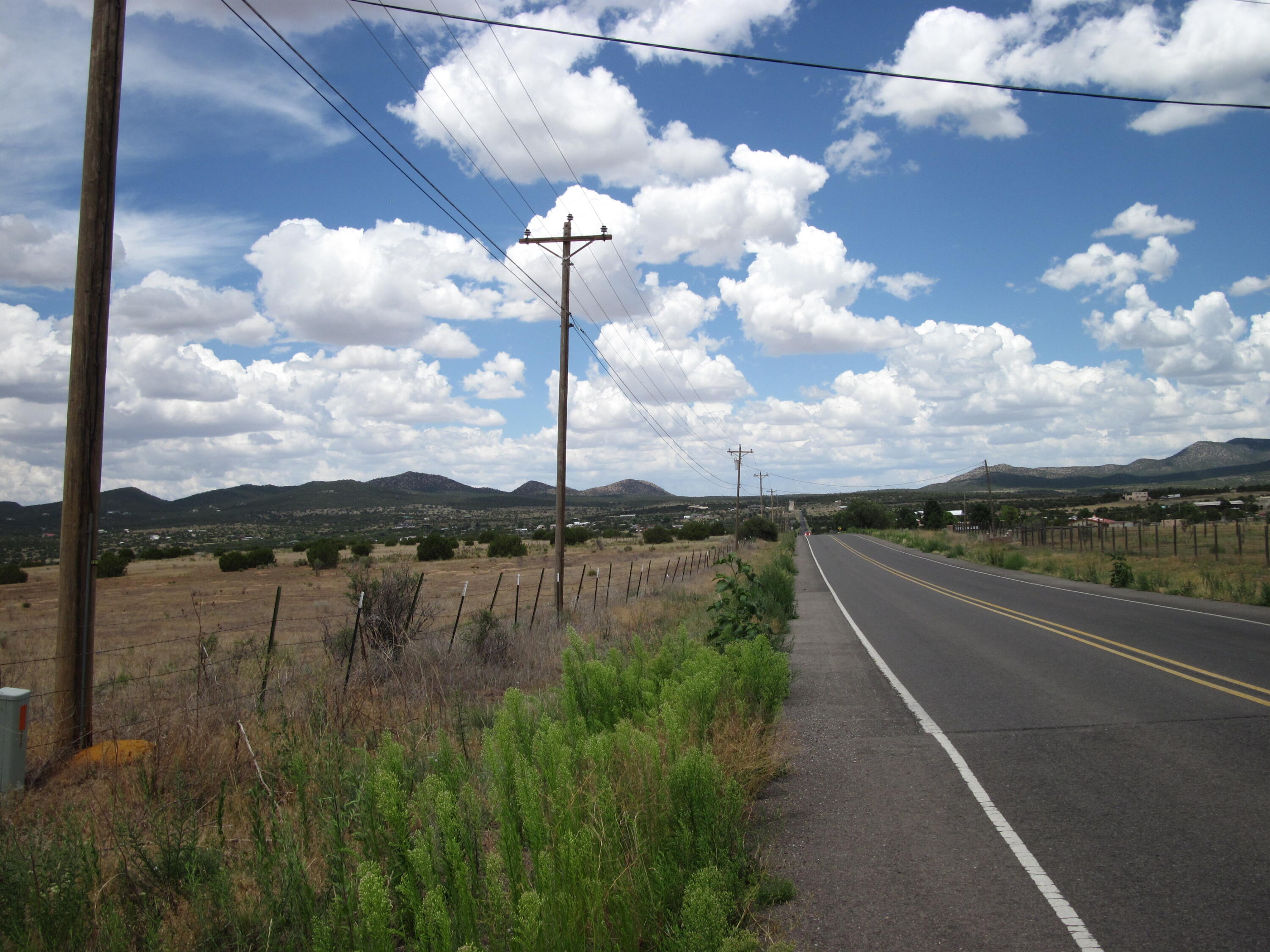 Photo 2 — 1221 Mountain Valley Road