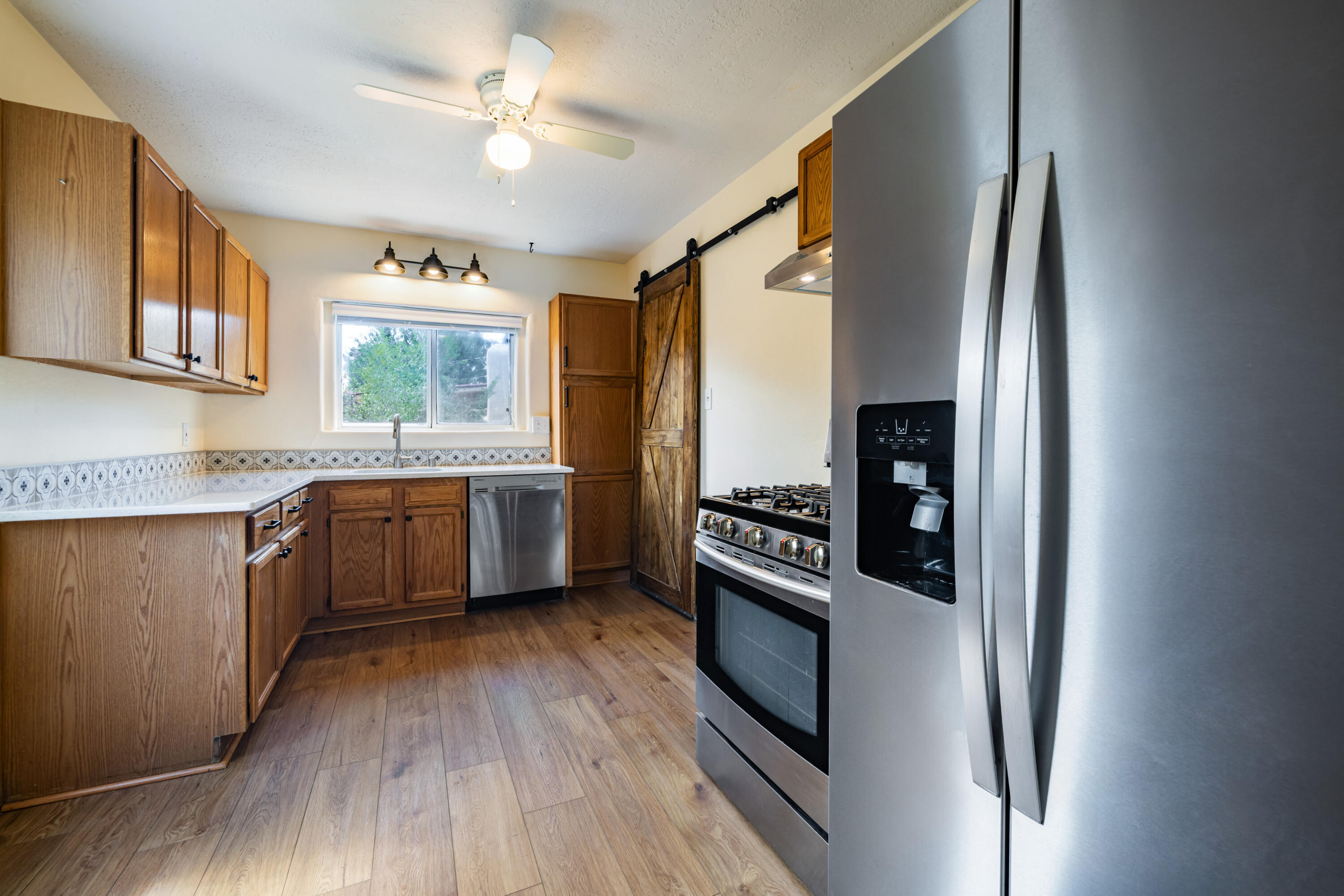 Photo 15 — 6624 Tierra Drive NW
