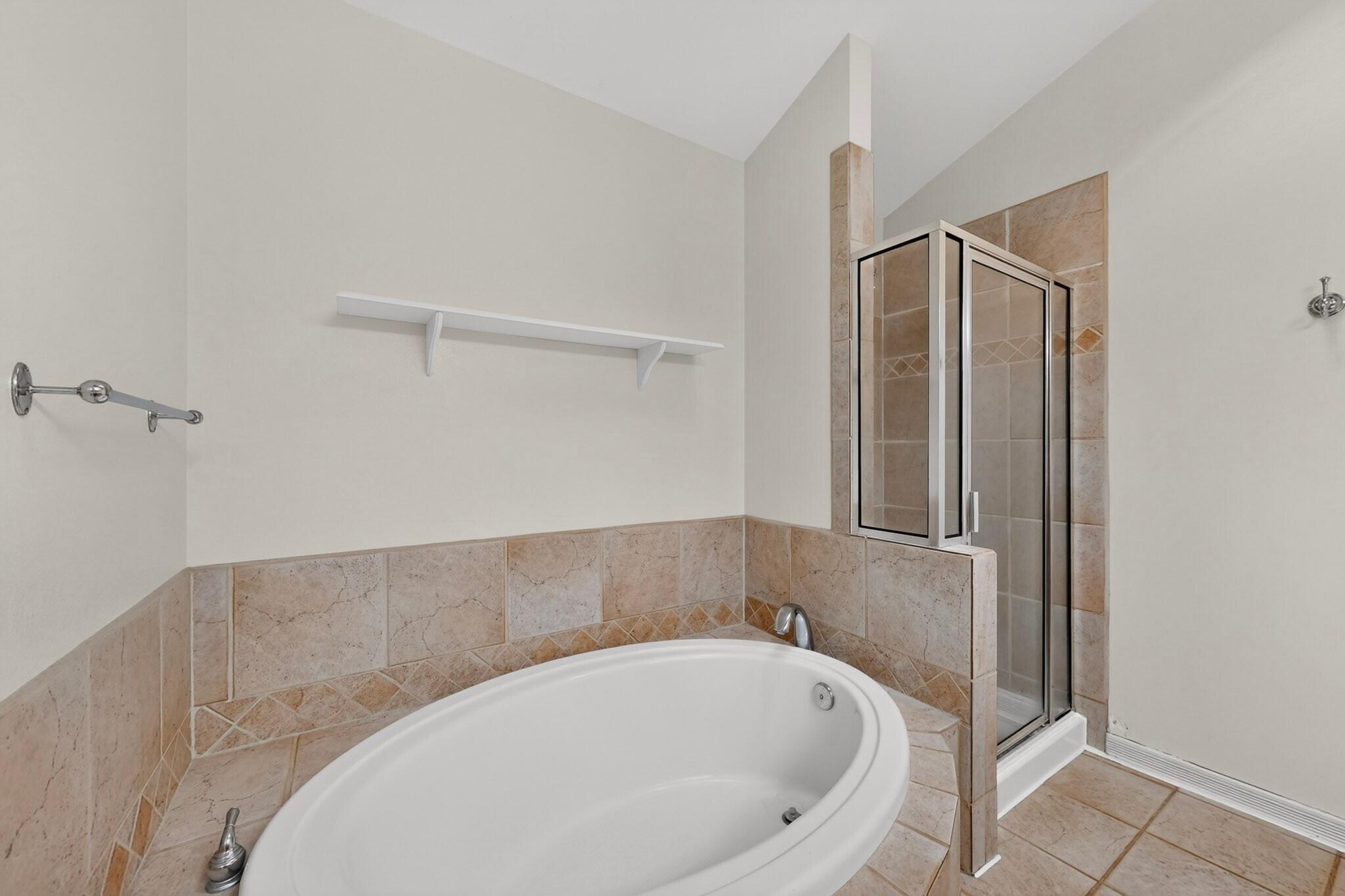 Photo 16 — 1531 Phoenix Avenue NW