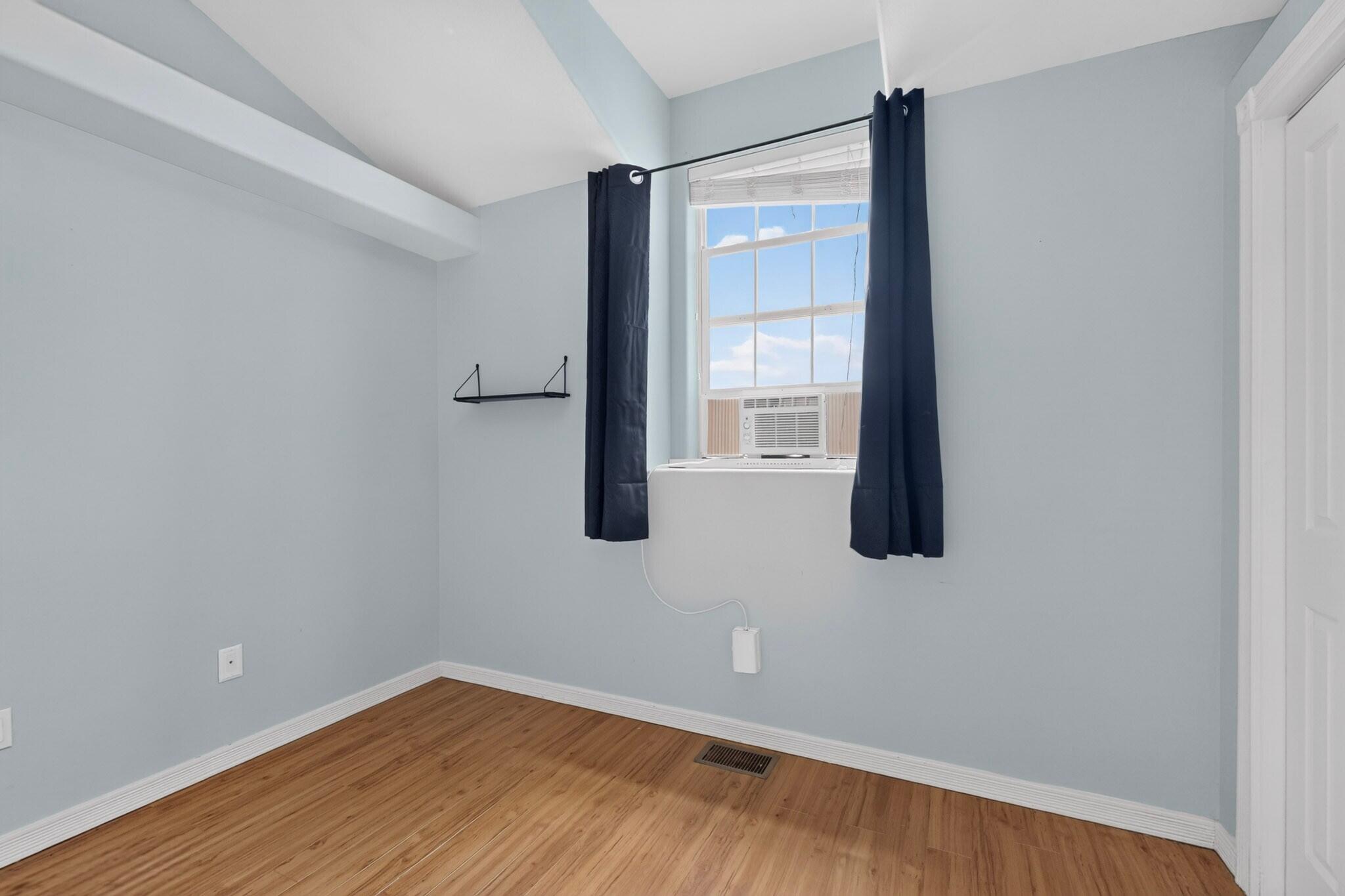 Photo 15 — 1531 Phoenix Avenue NW