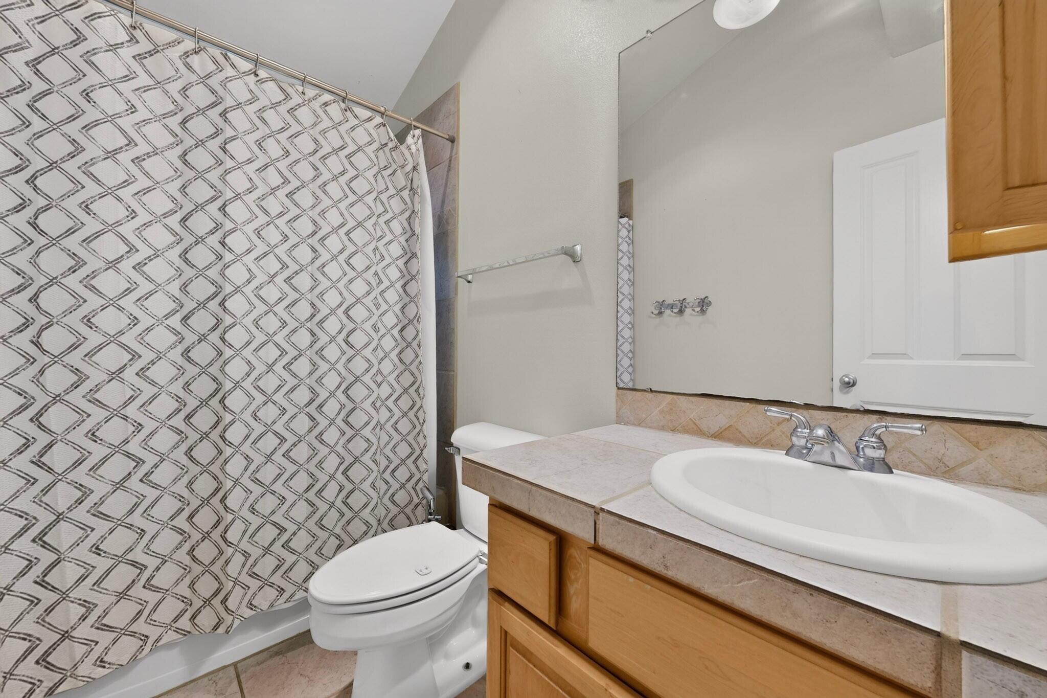 Photo 11 — 1531 Phoenix Avenue NW