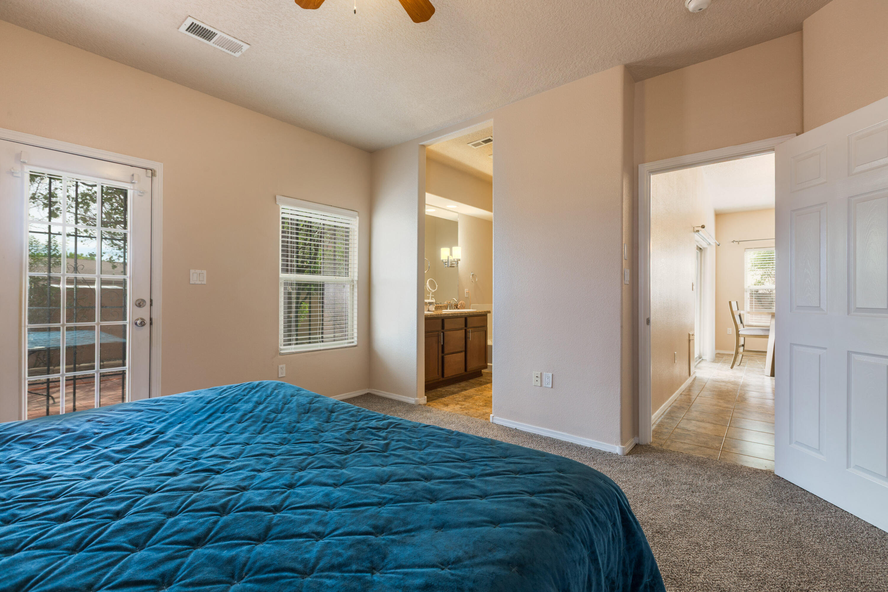 Photo 16 — 7400 Sombrillo Avenue SW