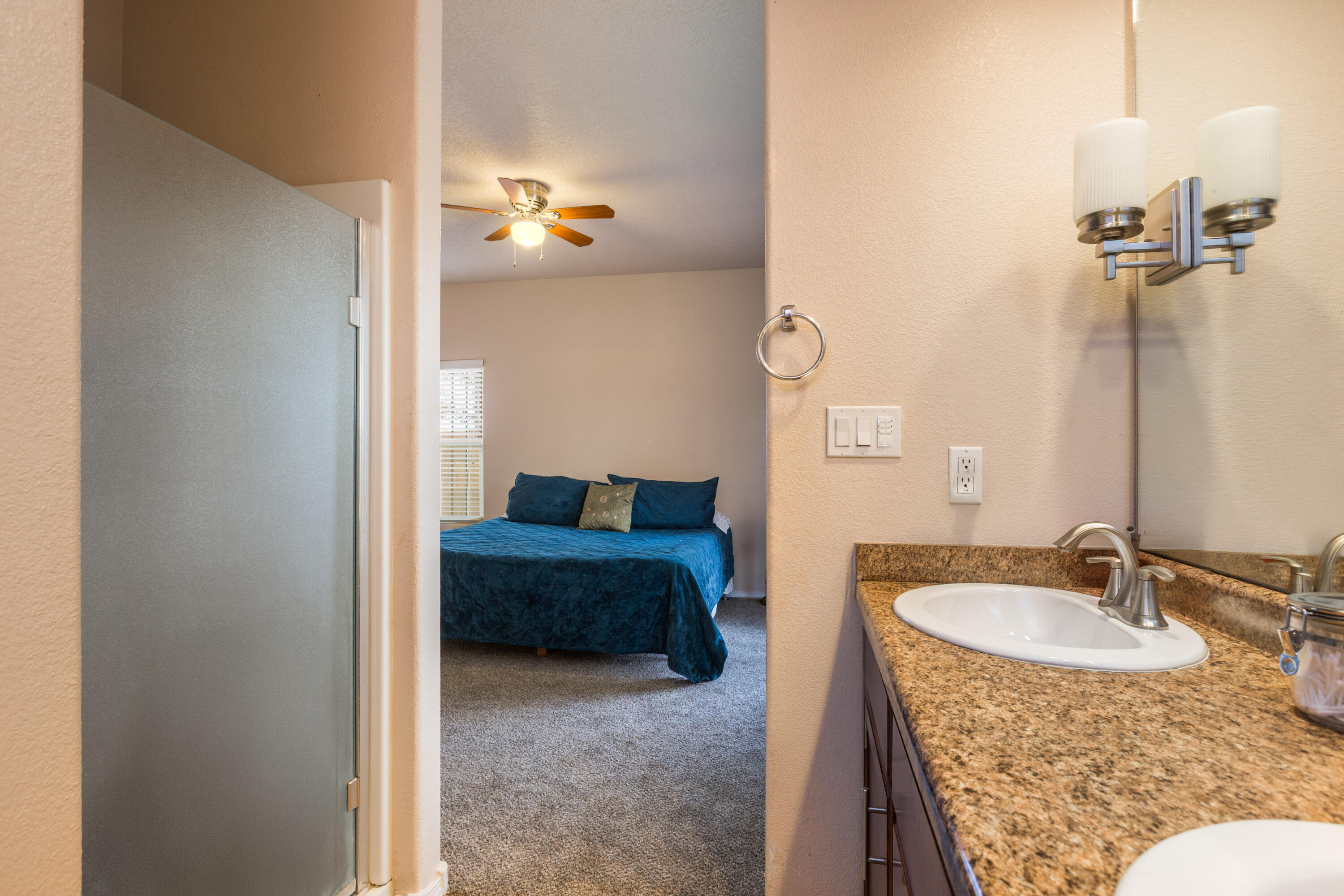 Photo 13 — 7400 Sombrillo Avenue SW