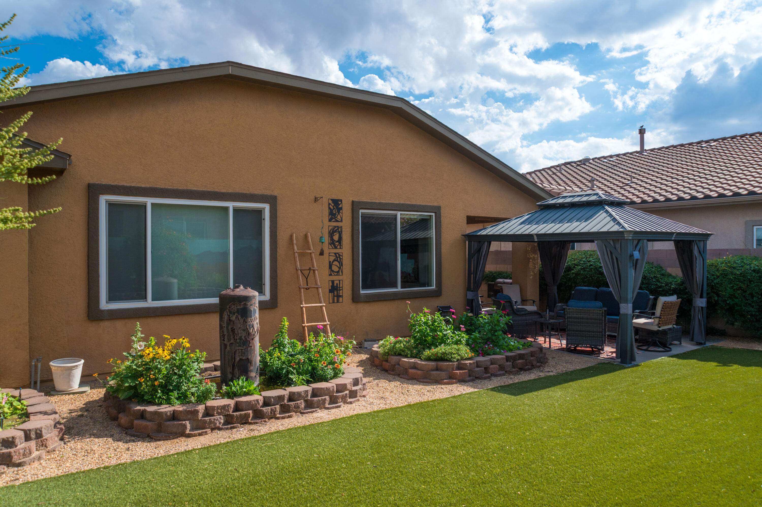 Photo 2 — 371 Zuni River Circle SW