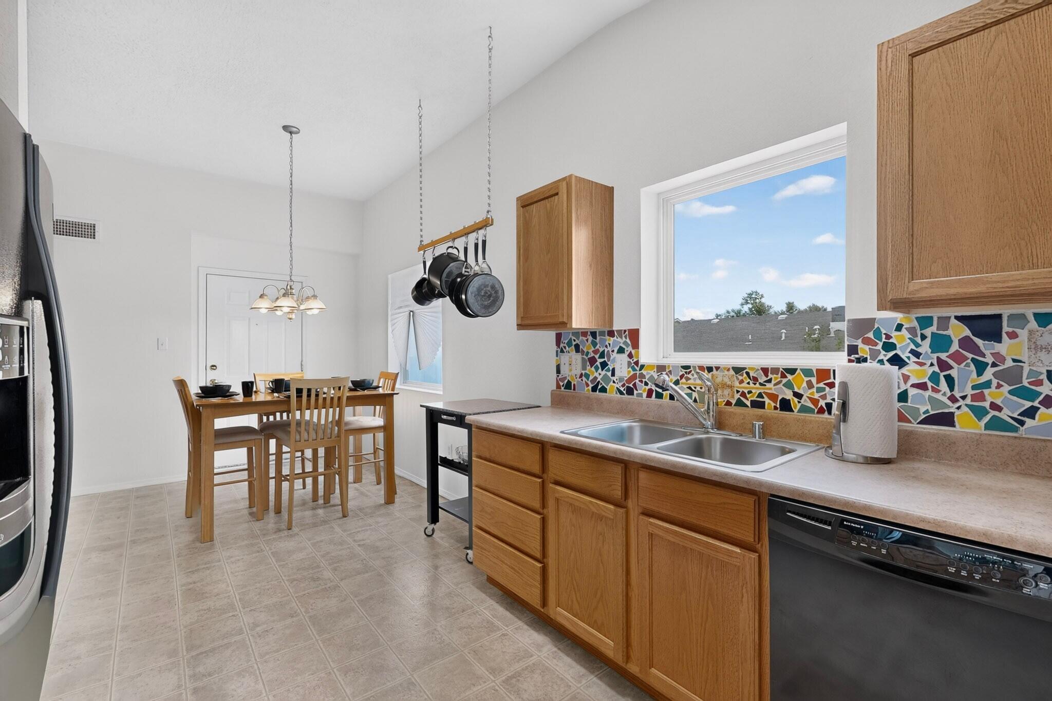 Photo 18 — 6001 Murcia Avenue NW