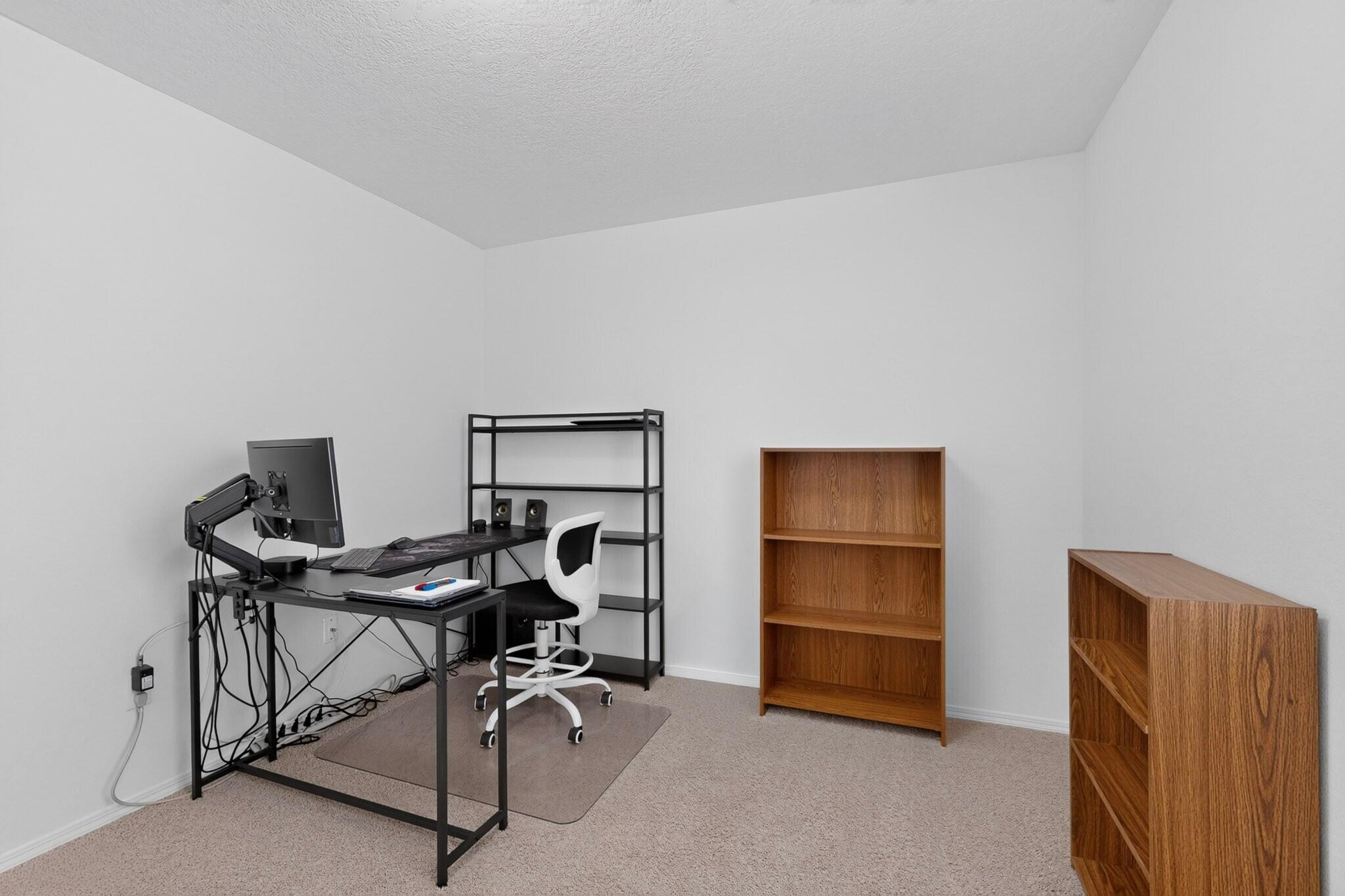Photo 12 — 6001 Murcia Avenue NW