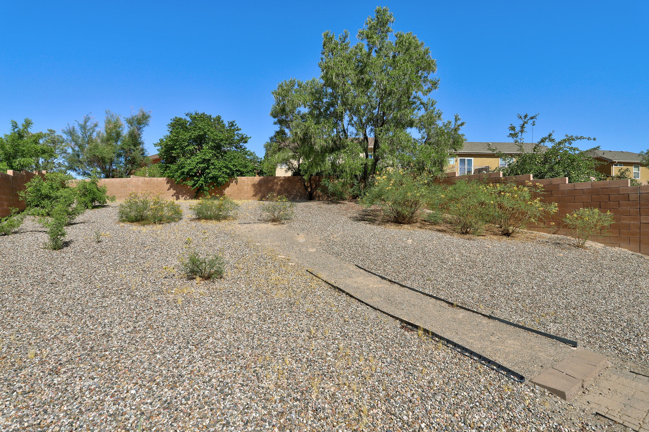 Photo 6 — 10101 Avenida Vista Sol NW