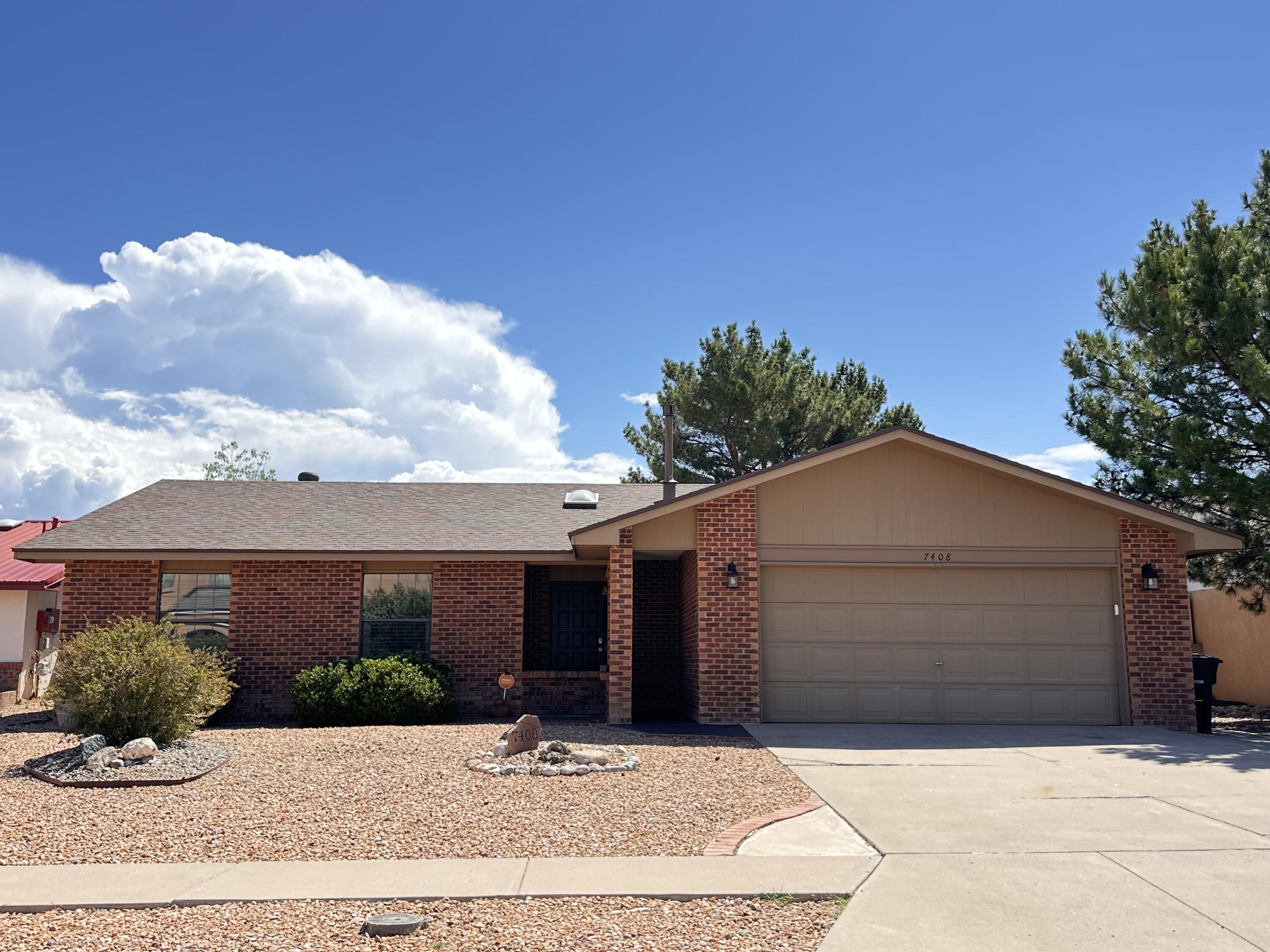 7408 Carson Trail NW