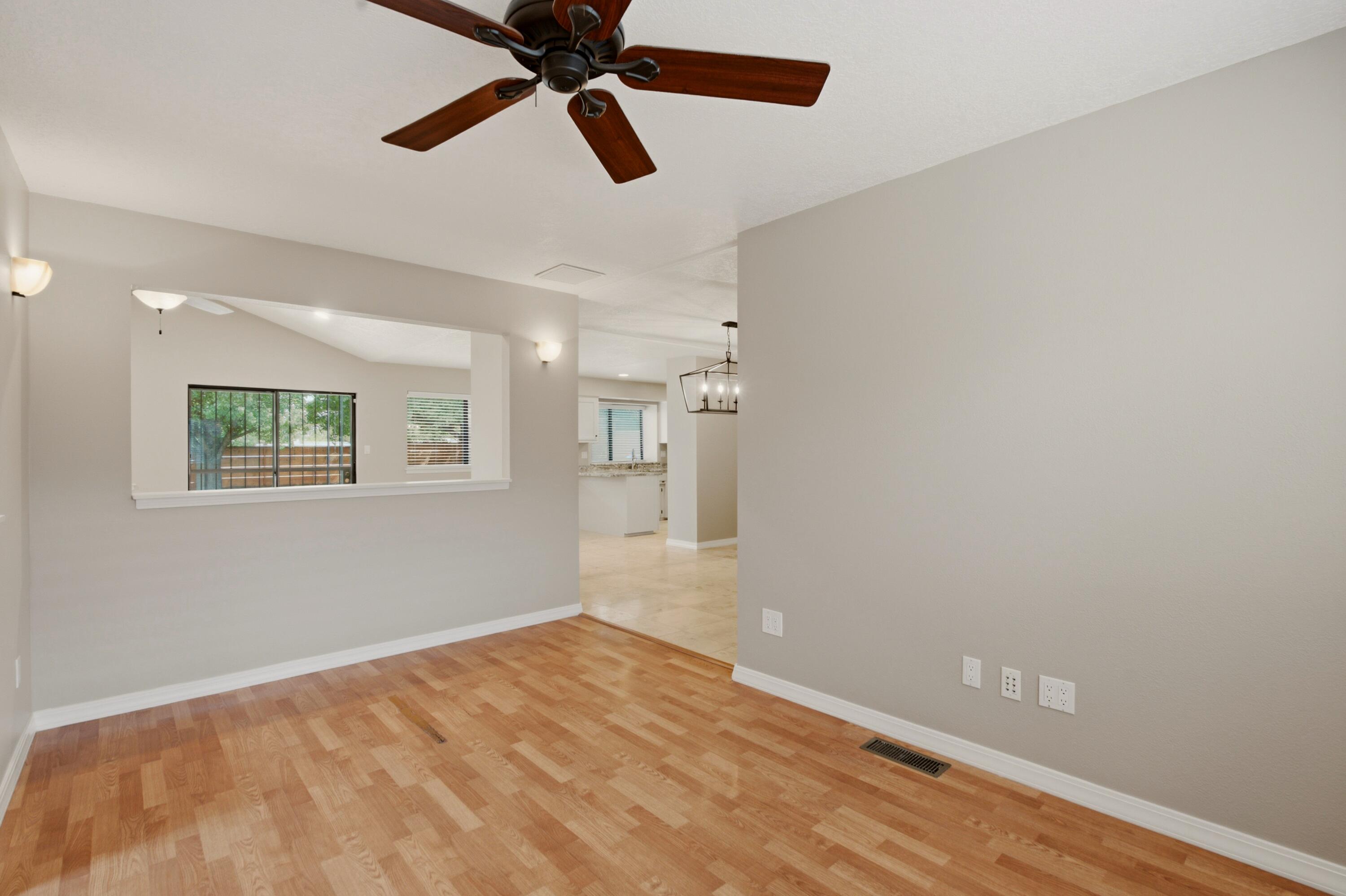 Photo 16 — 9513 Peralta Road NE