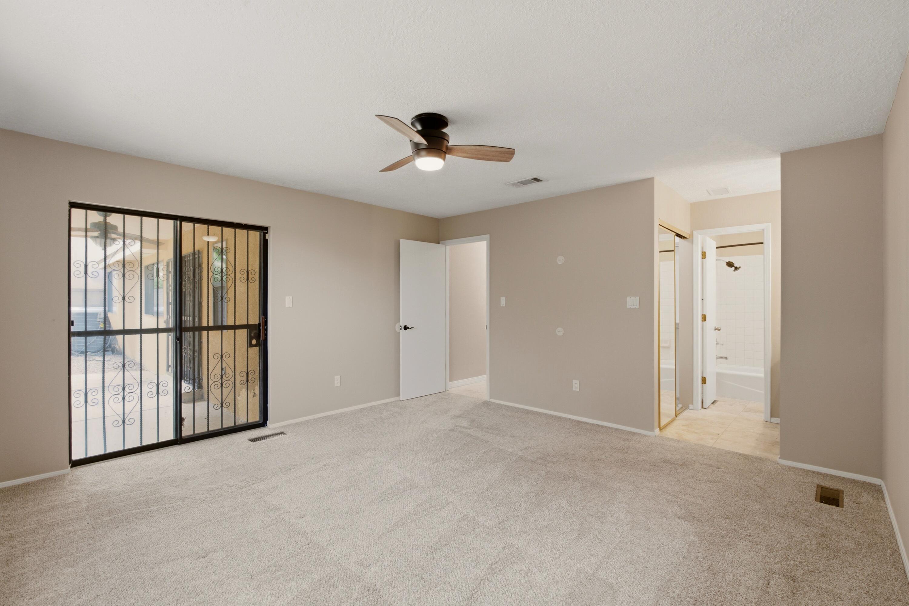 Photo 14 — 9513 Peralta Road NE