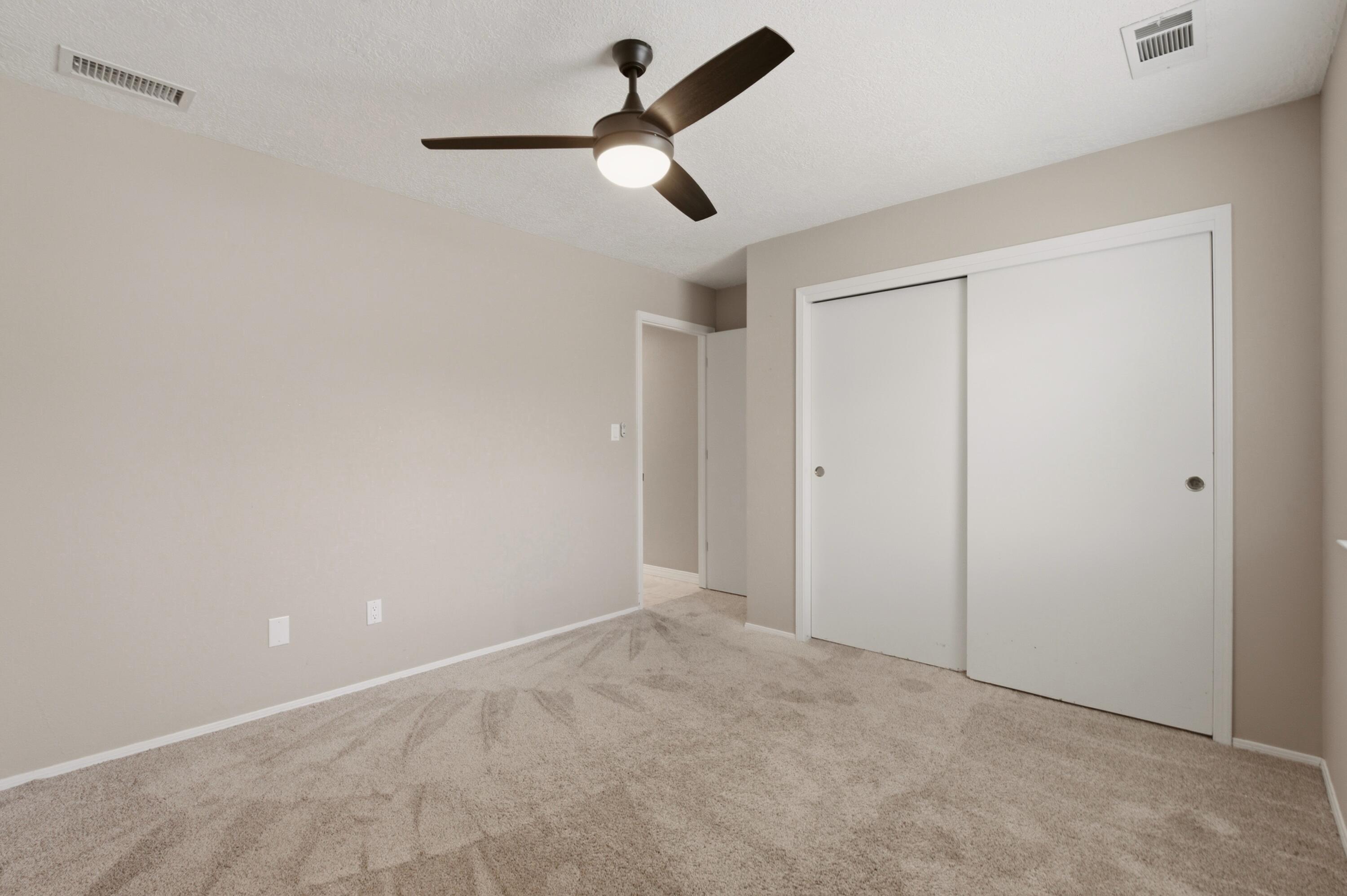 Photo 7 — 9513 Peralta Road NE