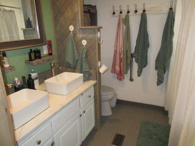 Photo 8 — 42 El Prado Drive