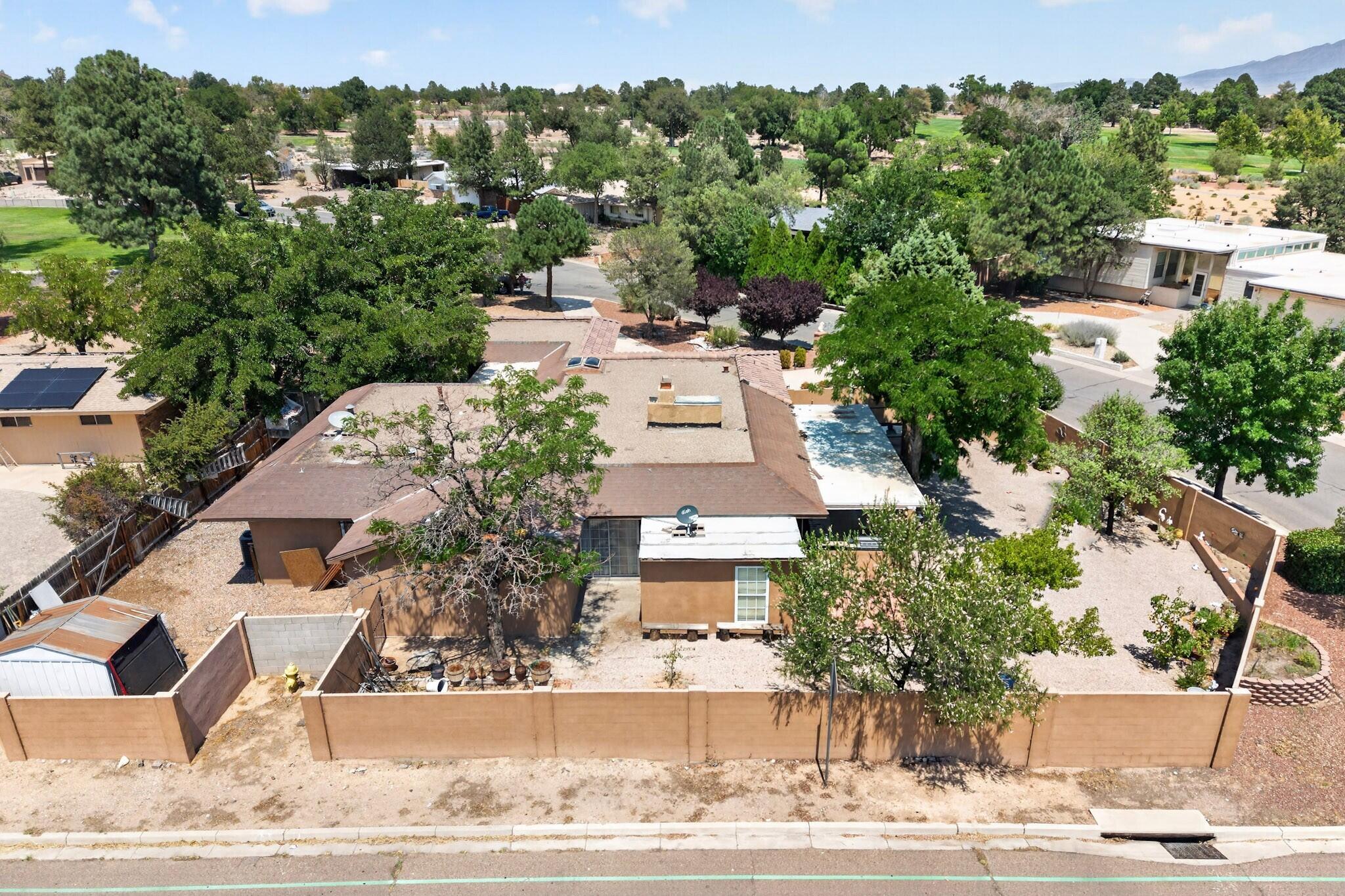 Photo 11 — 4900 Fairfax Drive NW