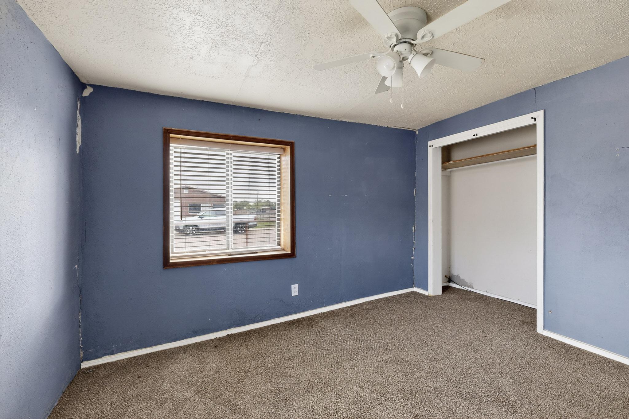 Photo 20 — 922 W Gilbert Avenue