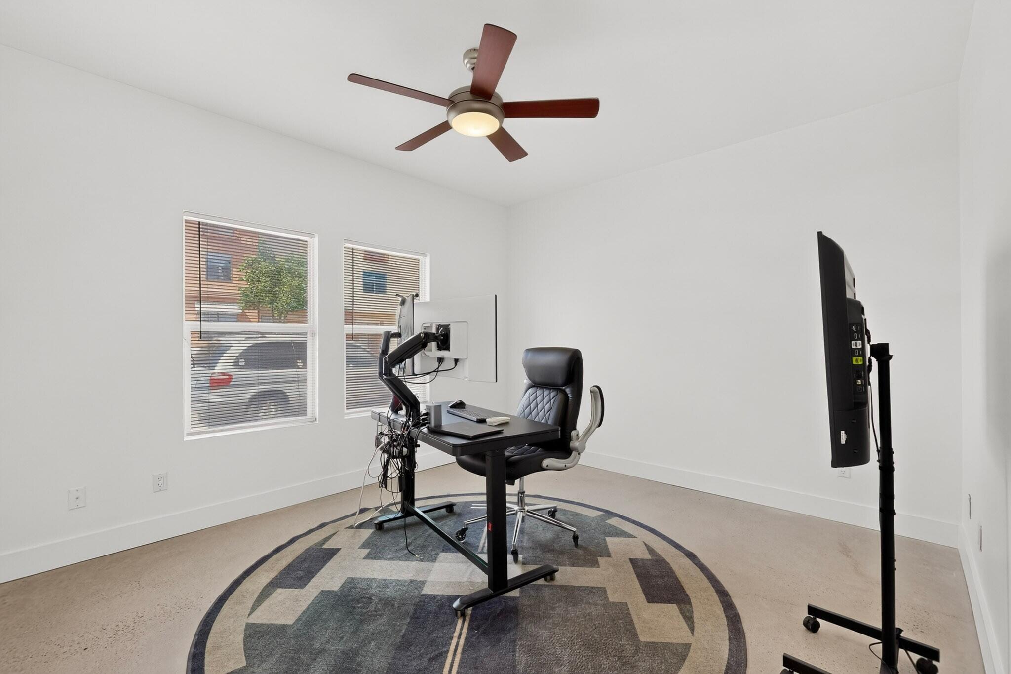 Photo 17 — 506 Coal Avenue SW