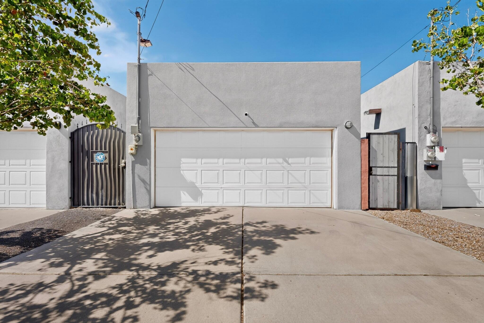 Photo 13 — 506 Coal Avenue SW