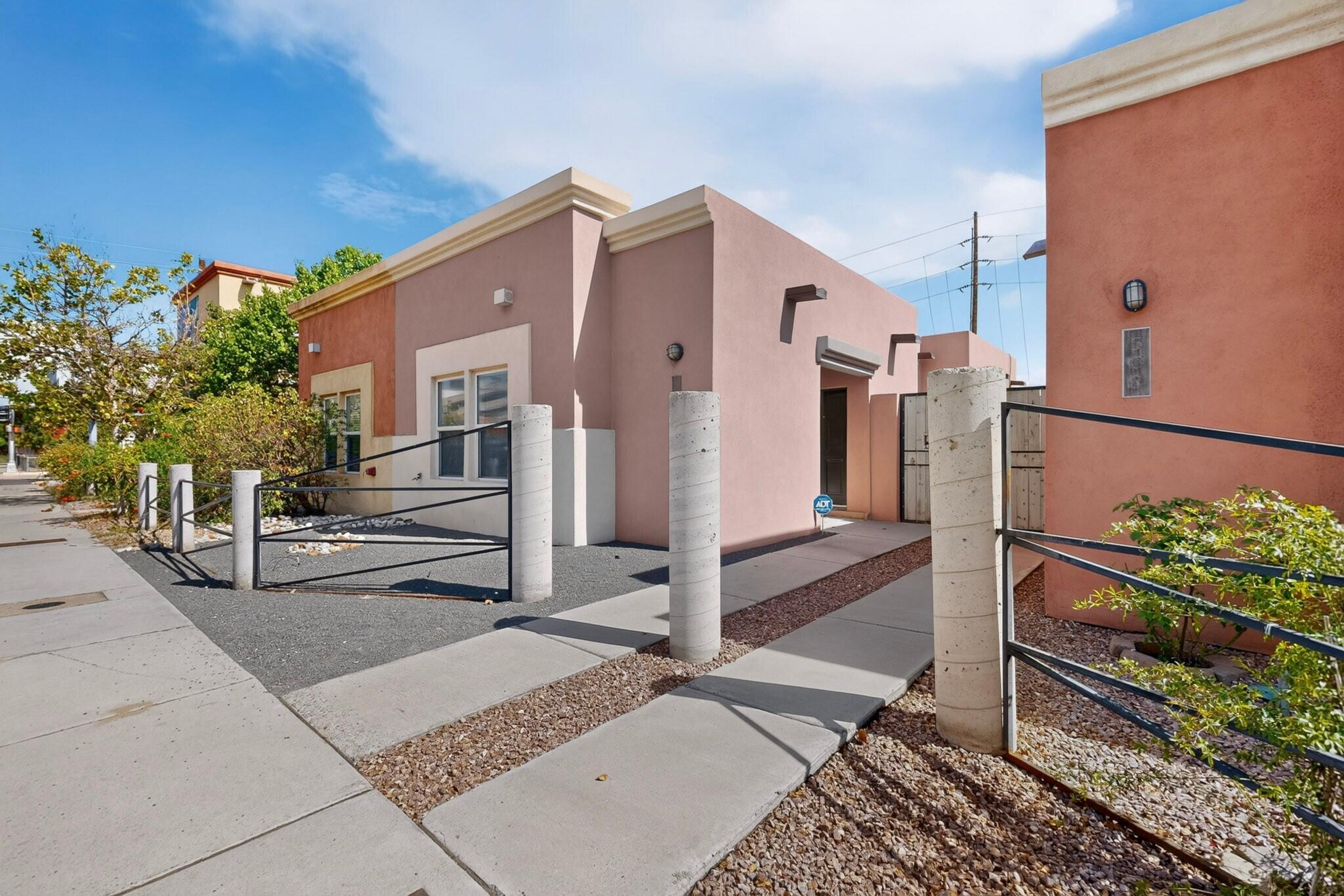 Photo 3 — 506 Coal Avenue SW
