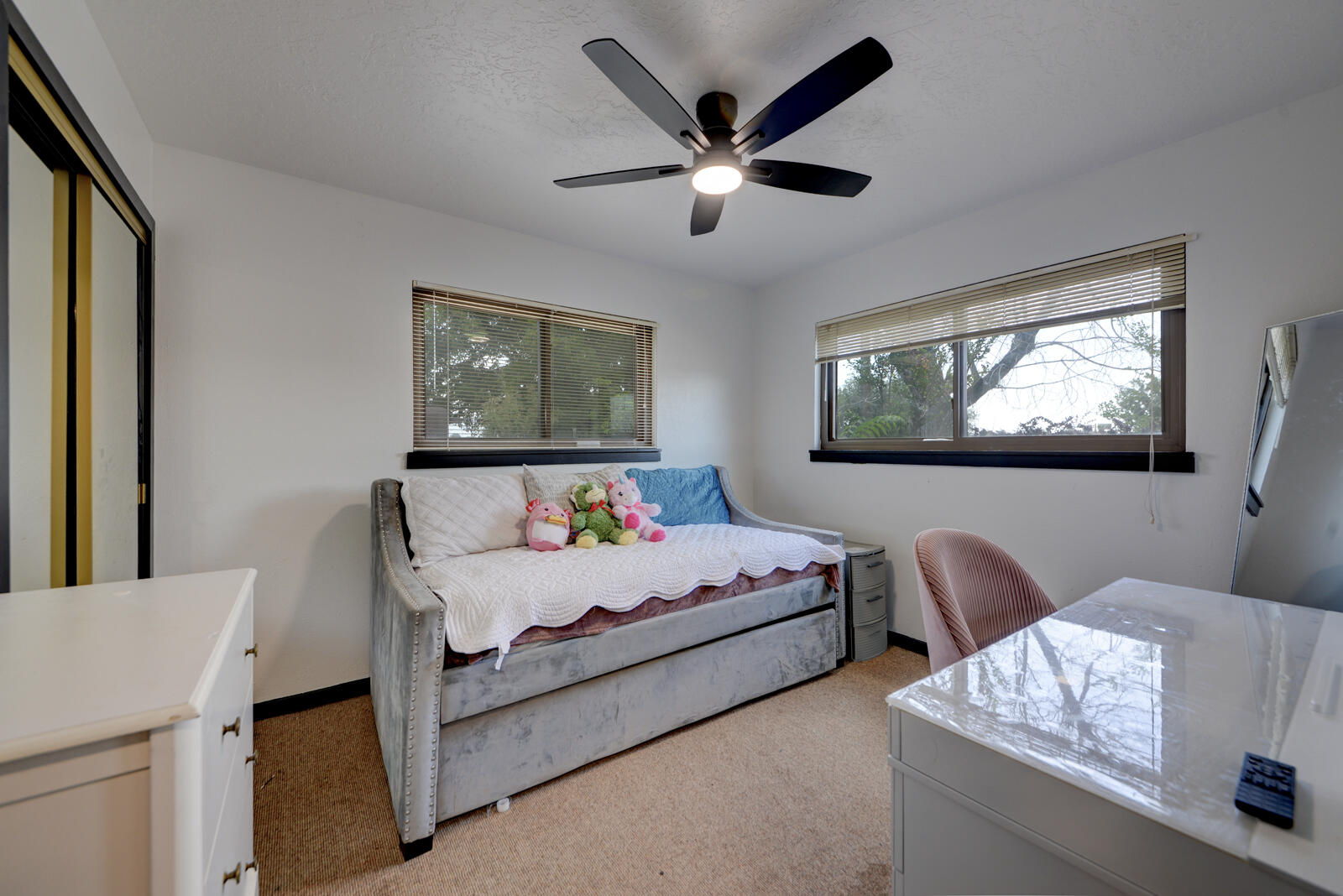 Photo 17 — 5804 Chaparral Circle NW