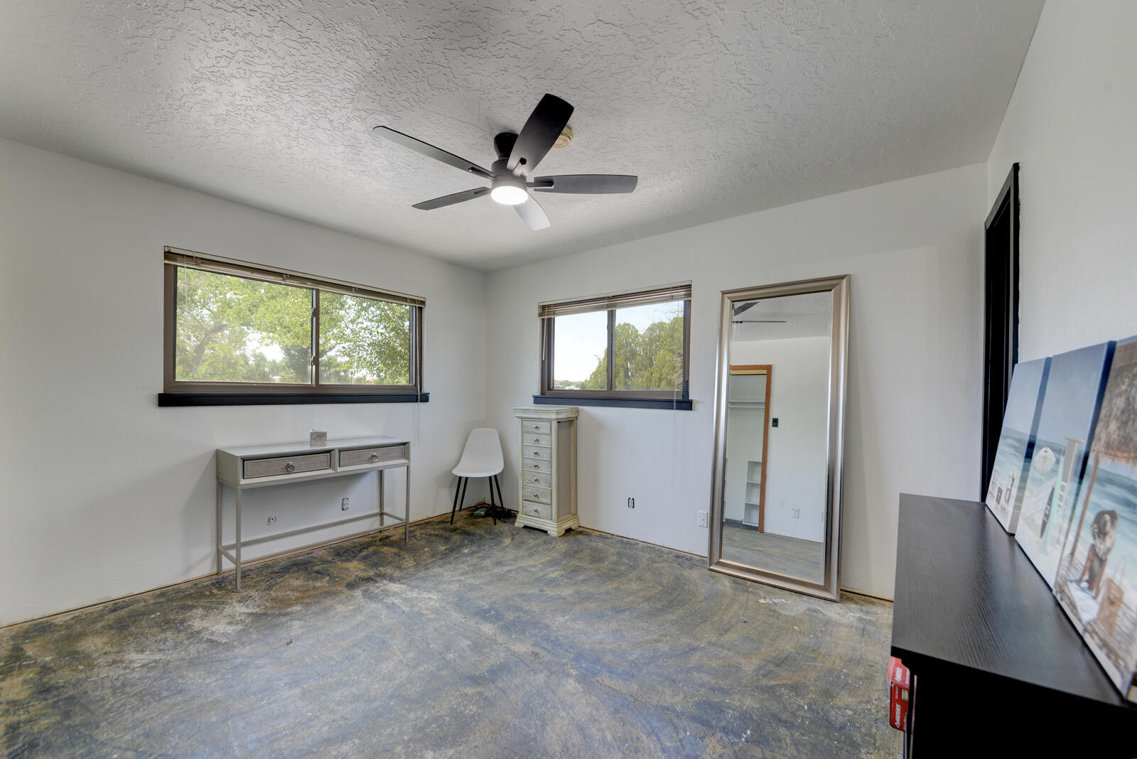 Photo 16 — 5804 Chaparral Circle NW