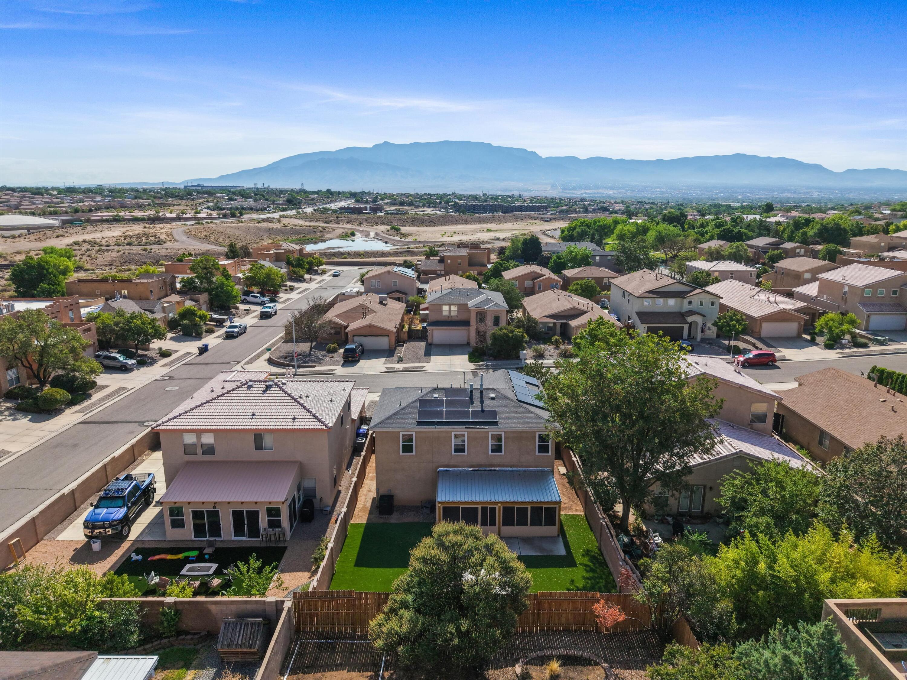 Photo 7 — 10939 Argonite Drive NW