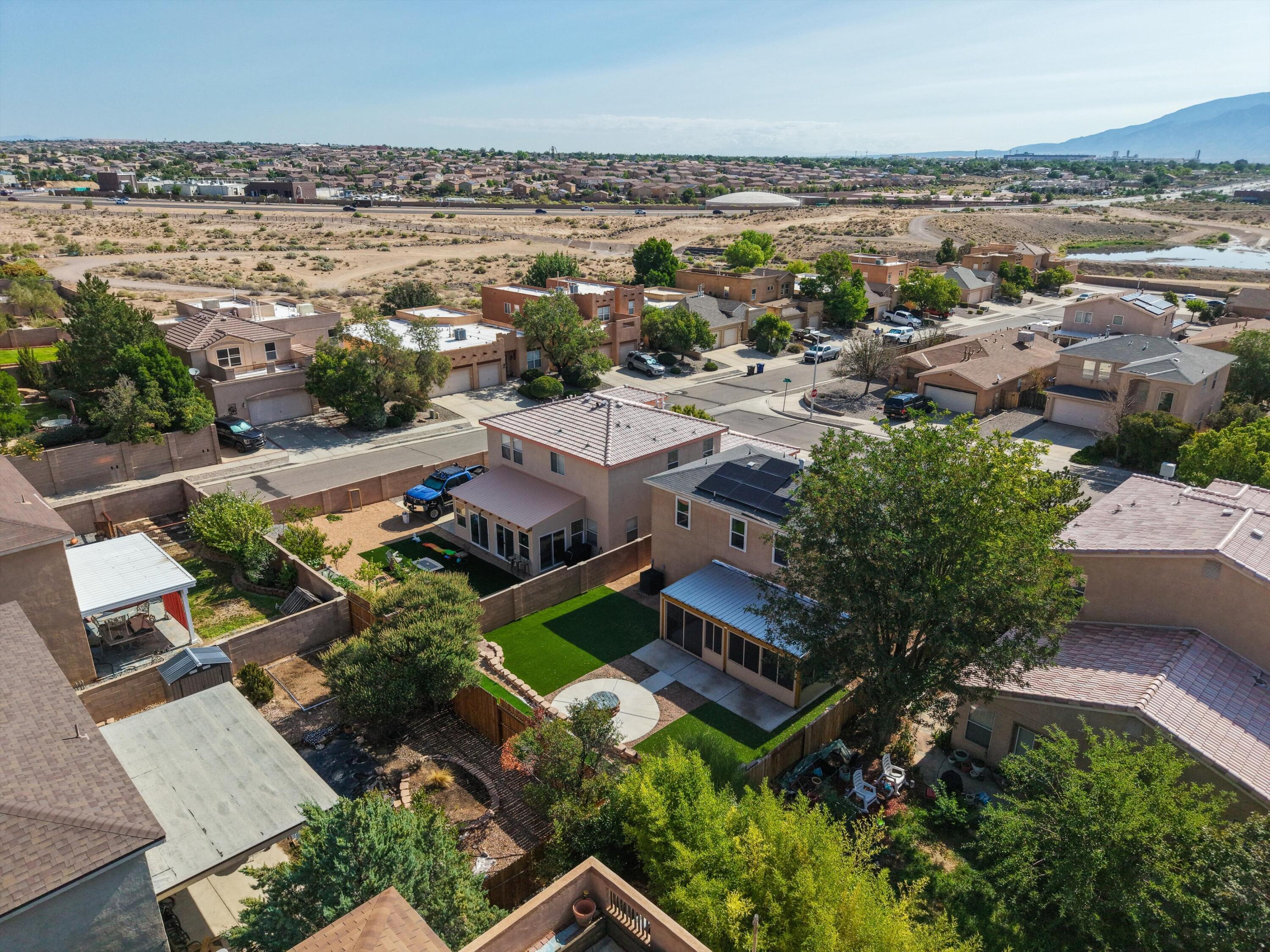 Photo 6 — 10939 Argonite Drive NW