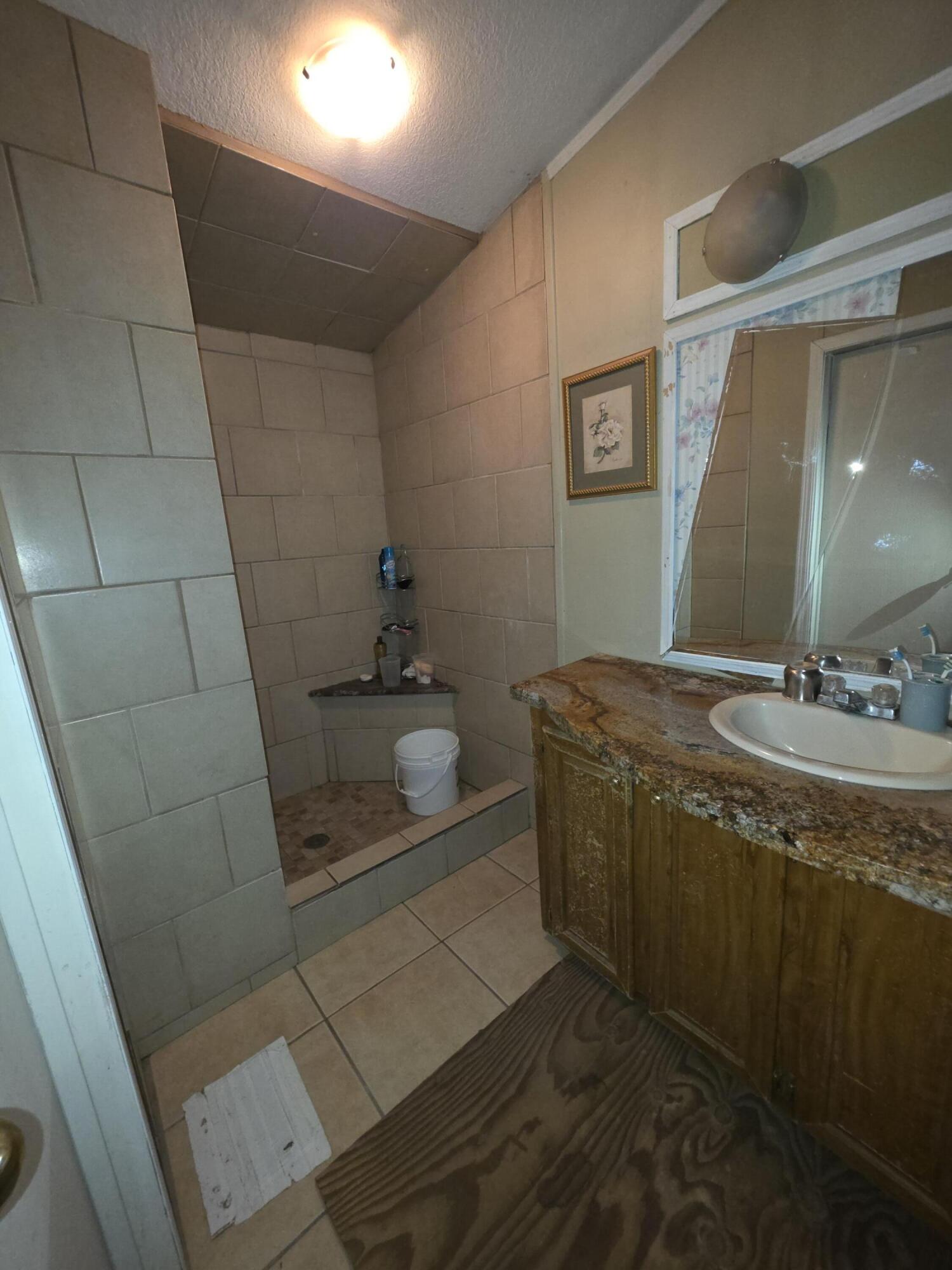 Photo 10 — 1214 2nd Avenue NW