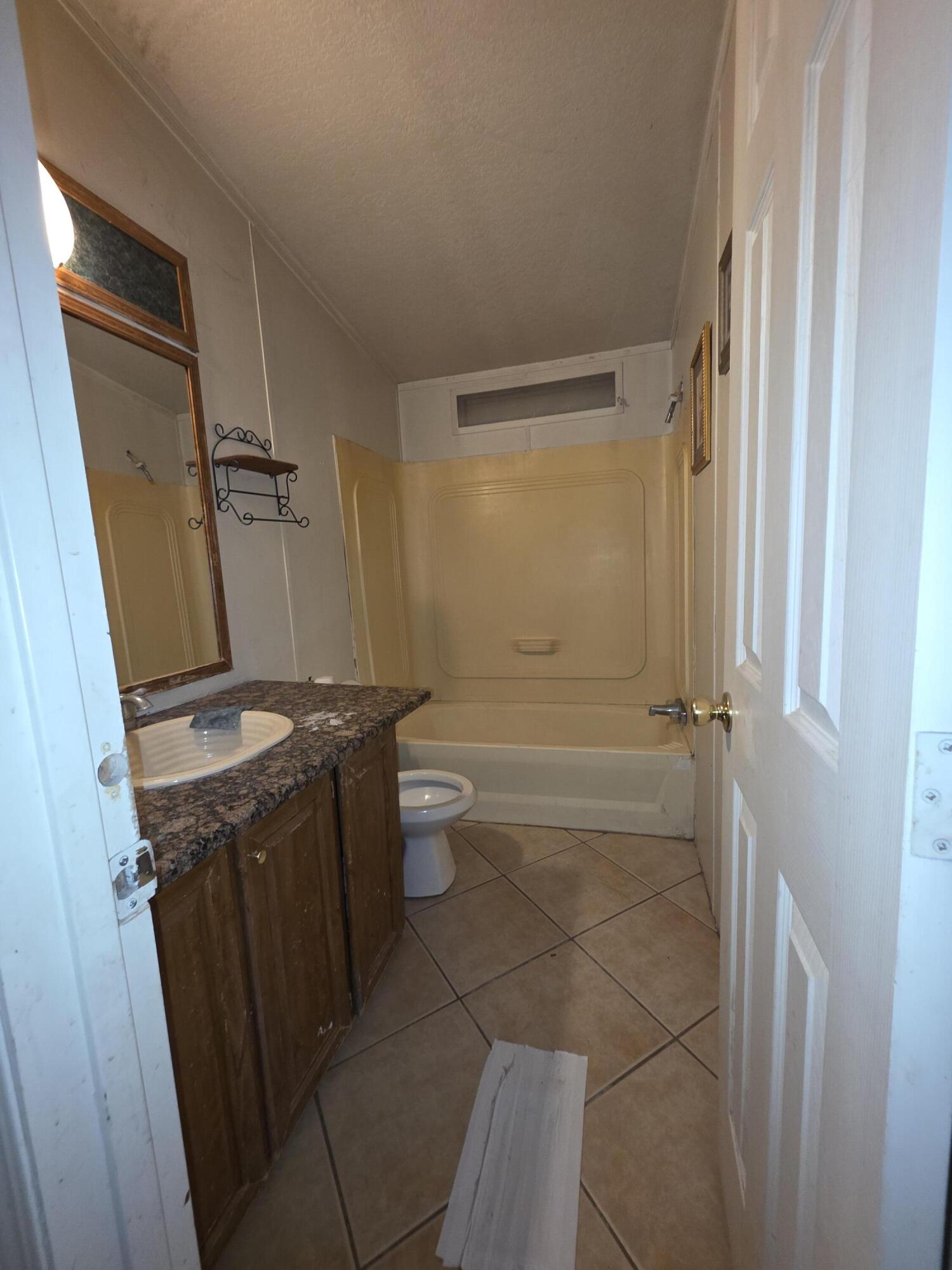 Photo 9 — 1214 2nd Avenue NW