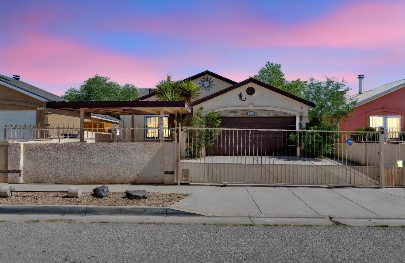 8901 S Odin Road SW, Albuquerque, NM 87121