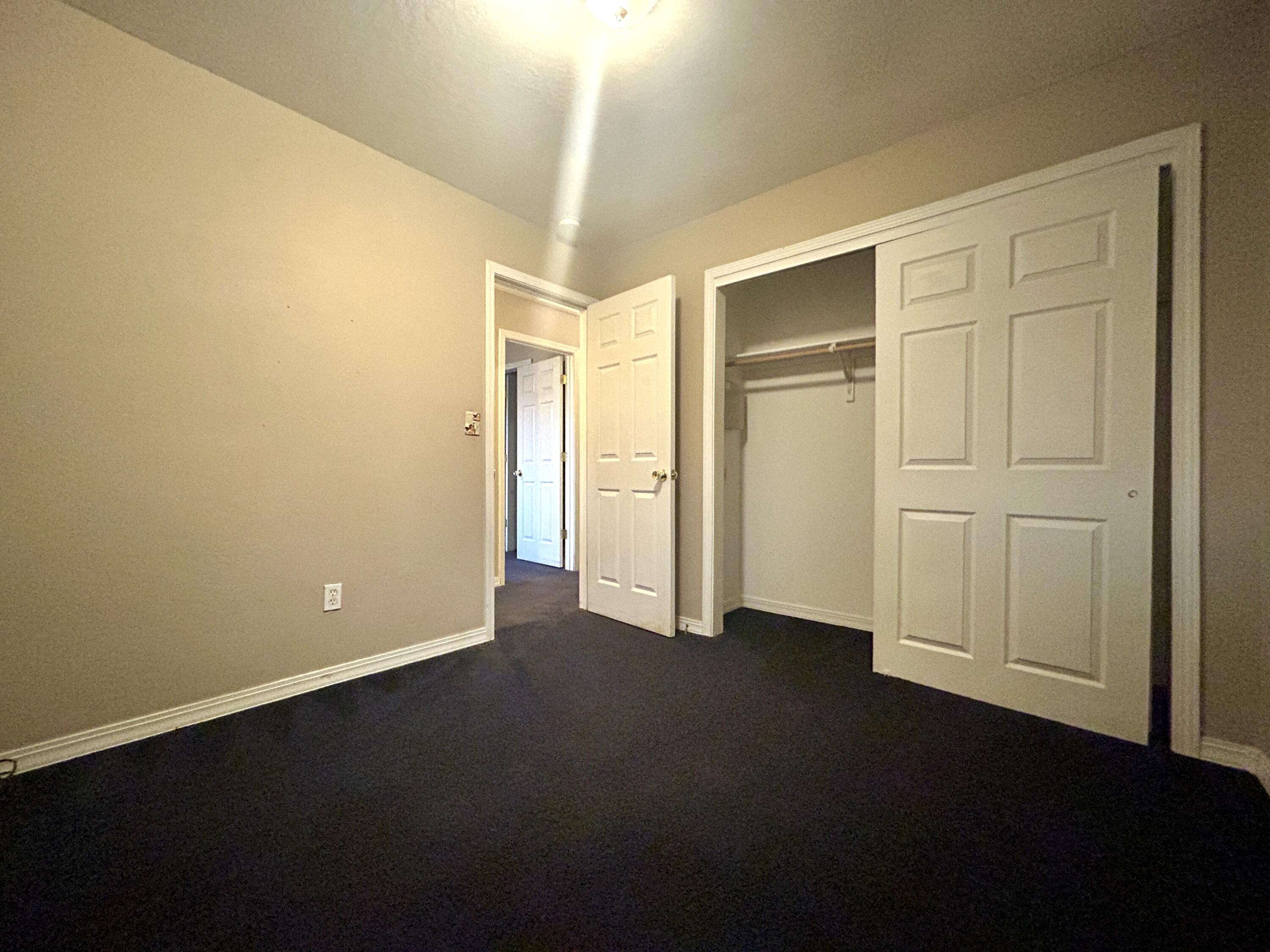 Photo 17 — 85 Hartel Place