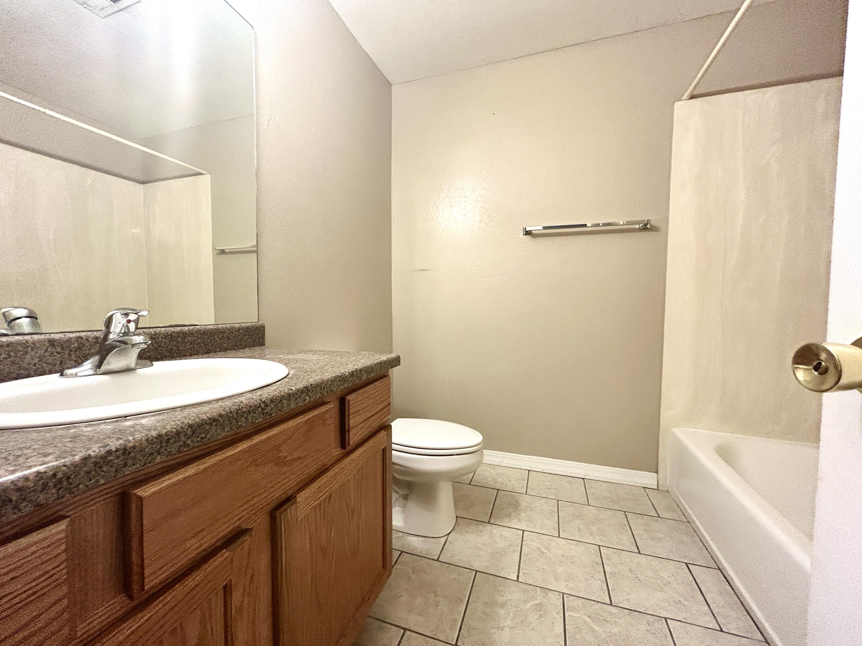 Photo 5 — 85 Hartel Place