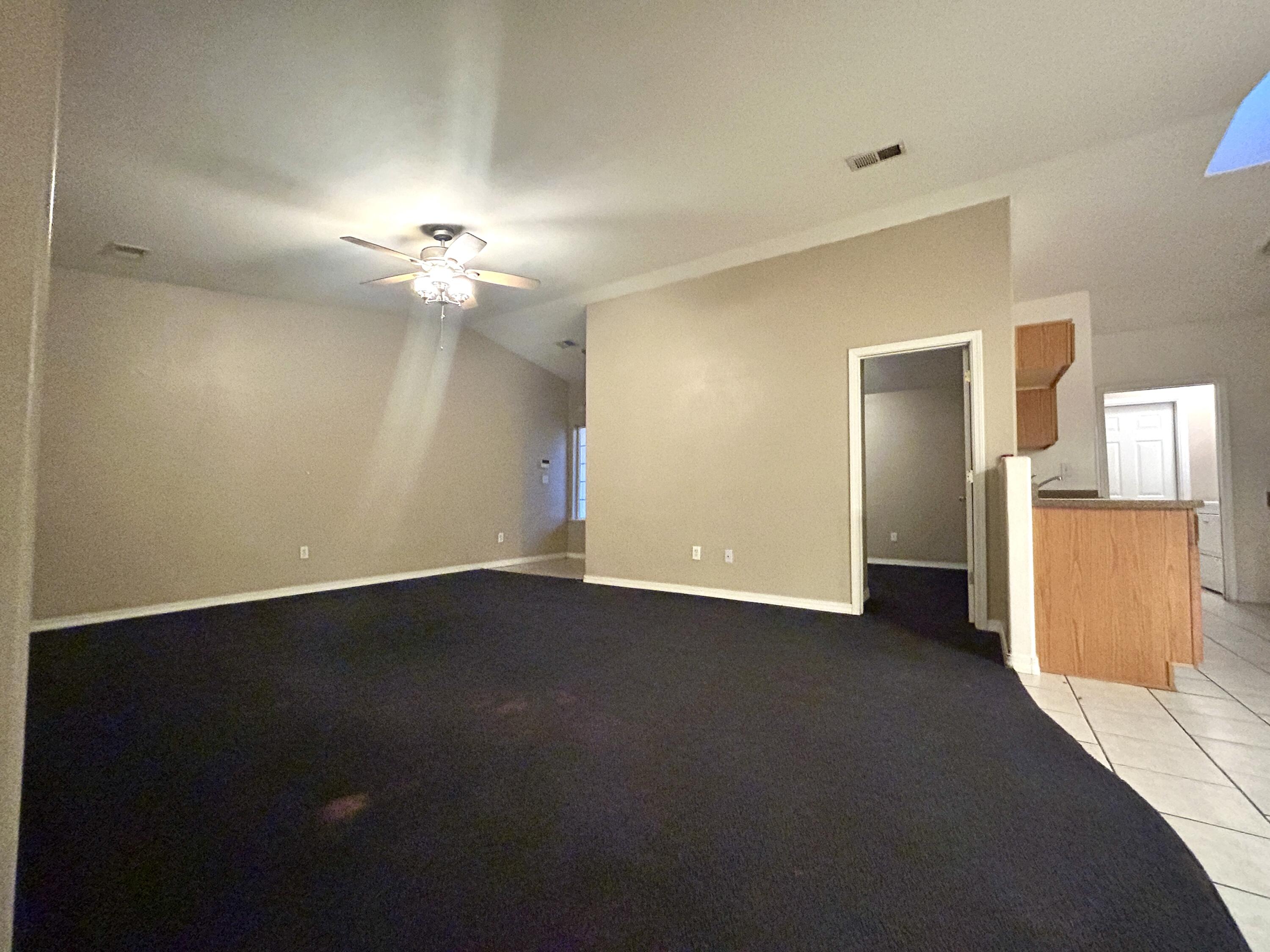 Photo 13 — 85 Hartel Place