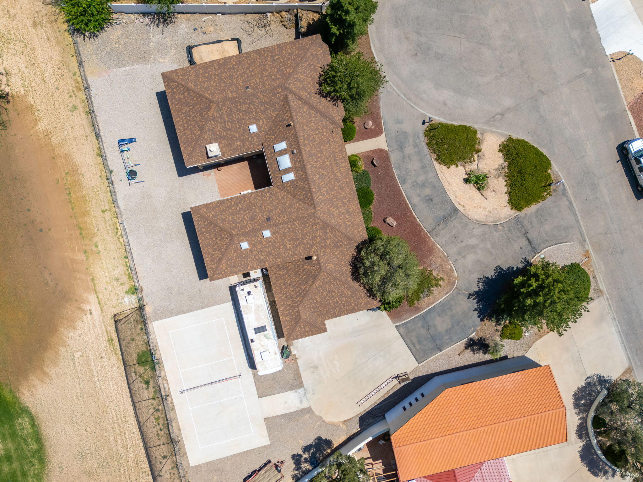 Photo 2 — 607 Willowbrook Lane